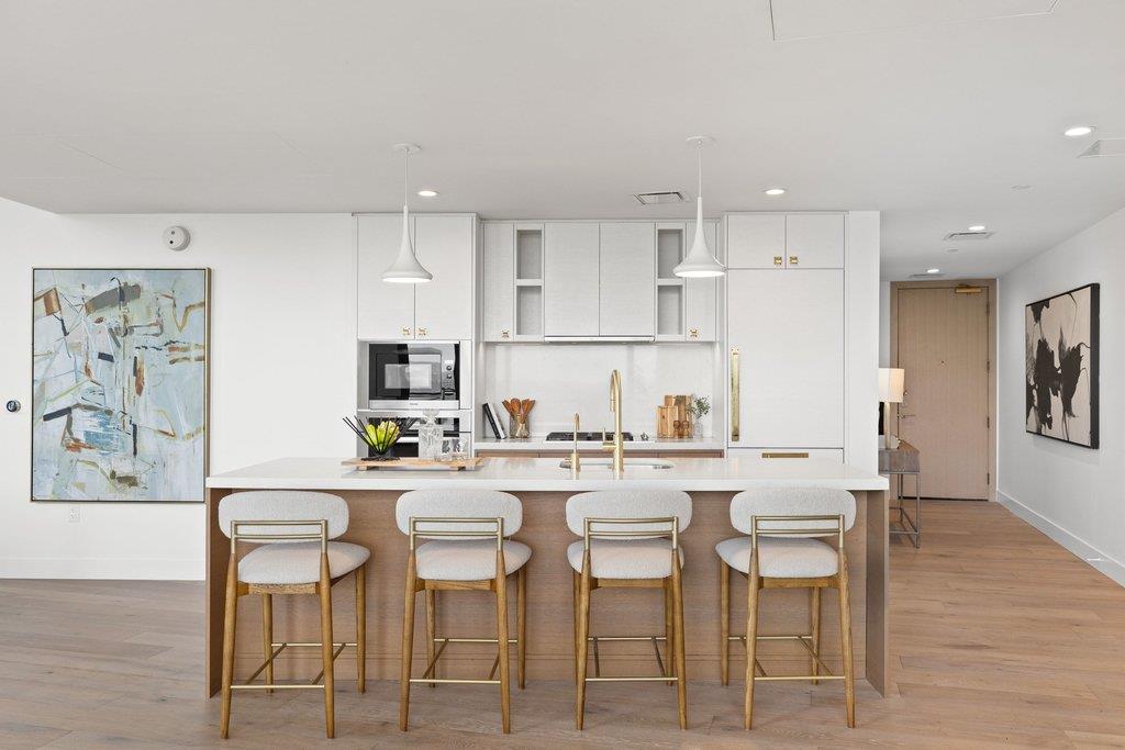 70 Rainey St # 2208, Austin, TX 78701