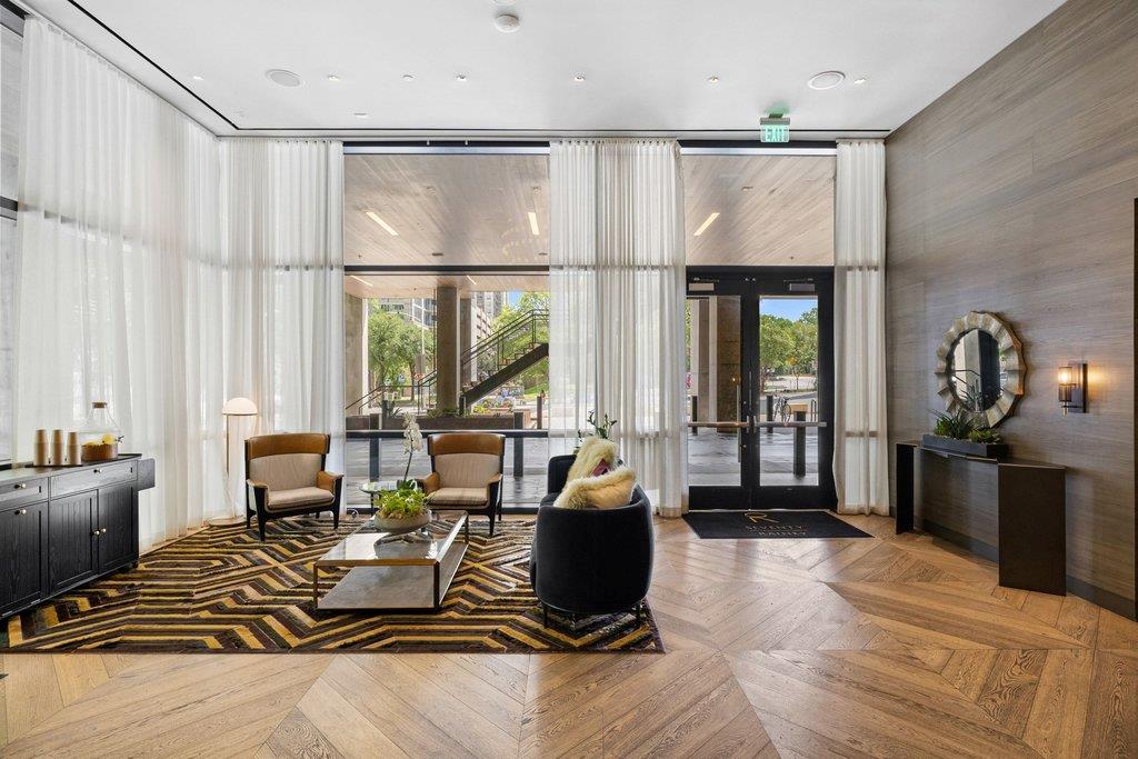 70 Rainey St # 2208, Austin, TX 78701