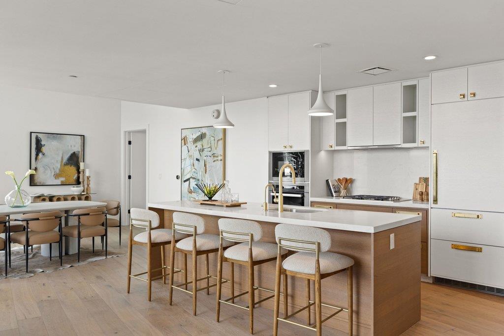 70 Rainey St # 2208, Austin, TX 78701