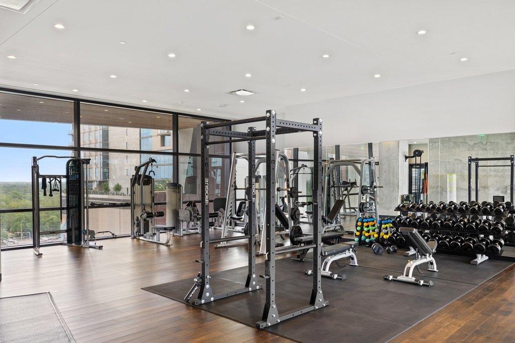 70 Rainey St # 2208, Austin, TX 78701