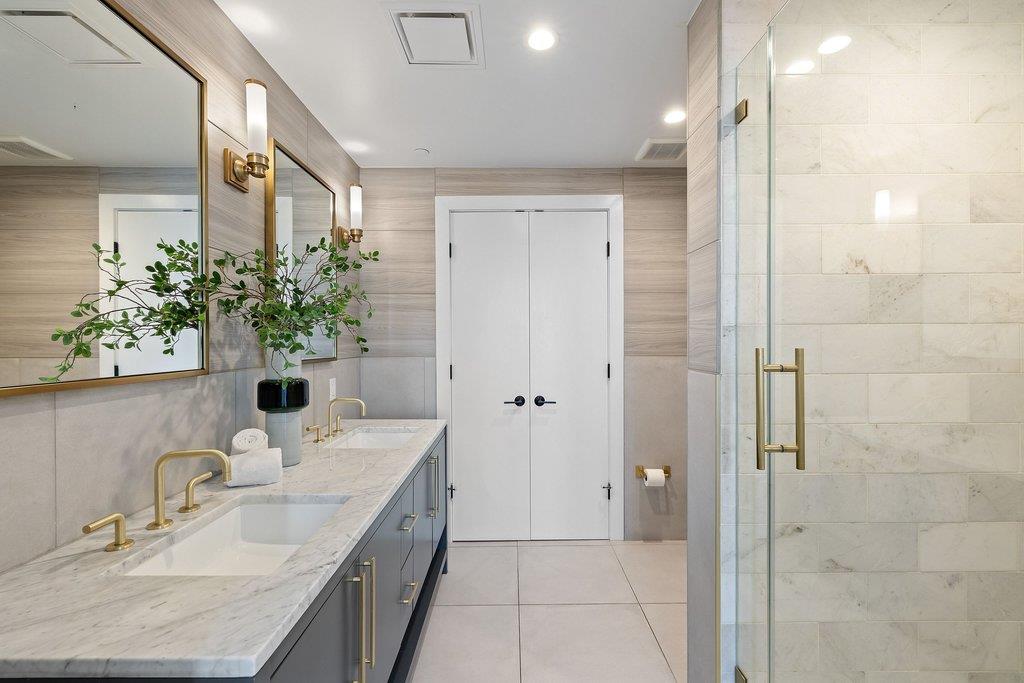 70 Rainey St # 2208, Austin, TX 78701