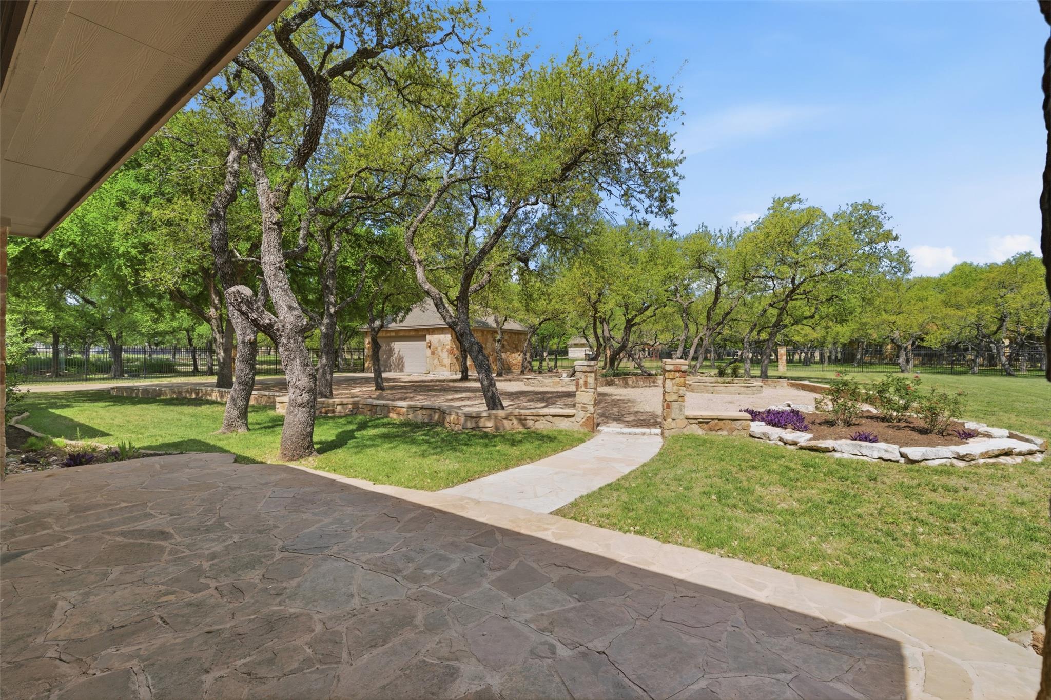 404 Ten Oaks Dr, Georgetown, TX 78633