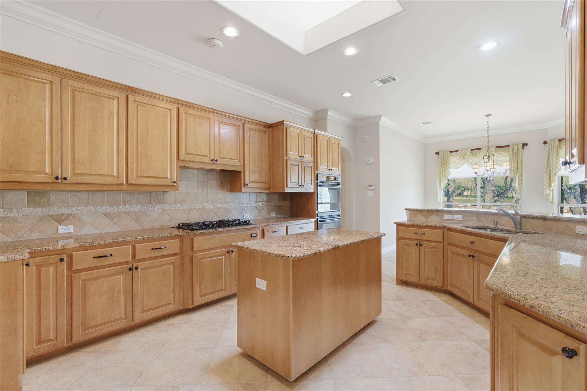 404 Ten Oaks Dr, Georgetown, TX 78633