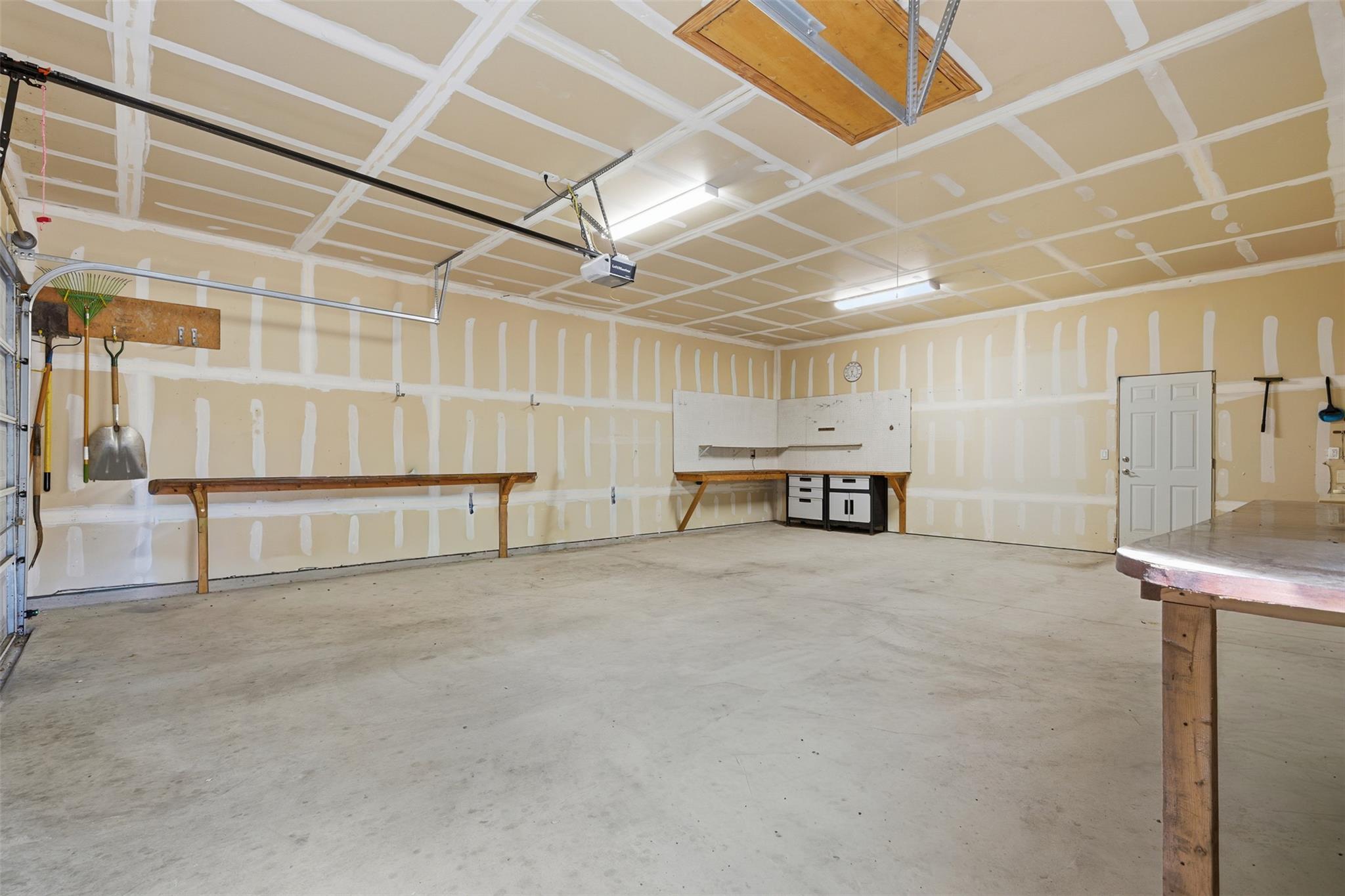 404 Ten Oaks Dr, Georgetown, TX 78633