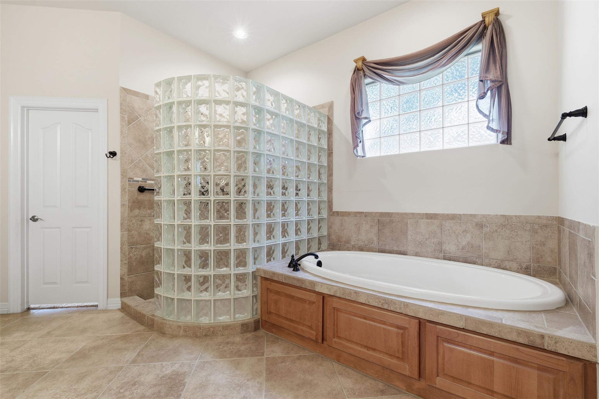 404 Ten Oaks Dr, Georgetown, TX 78633