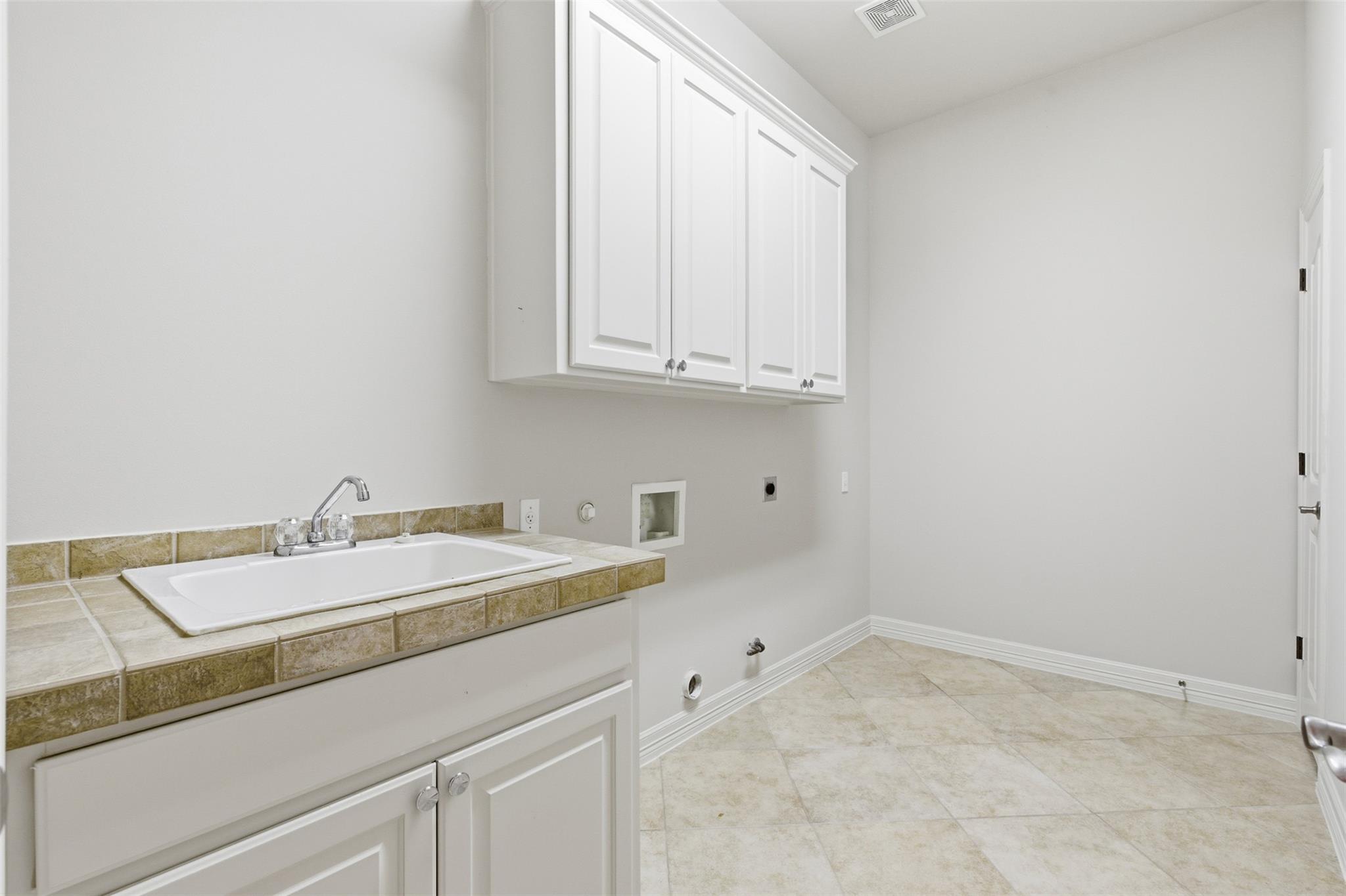 404 Ten Oaks Dr, Georgetown, TX 78633