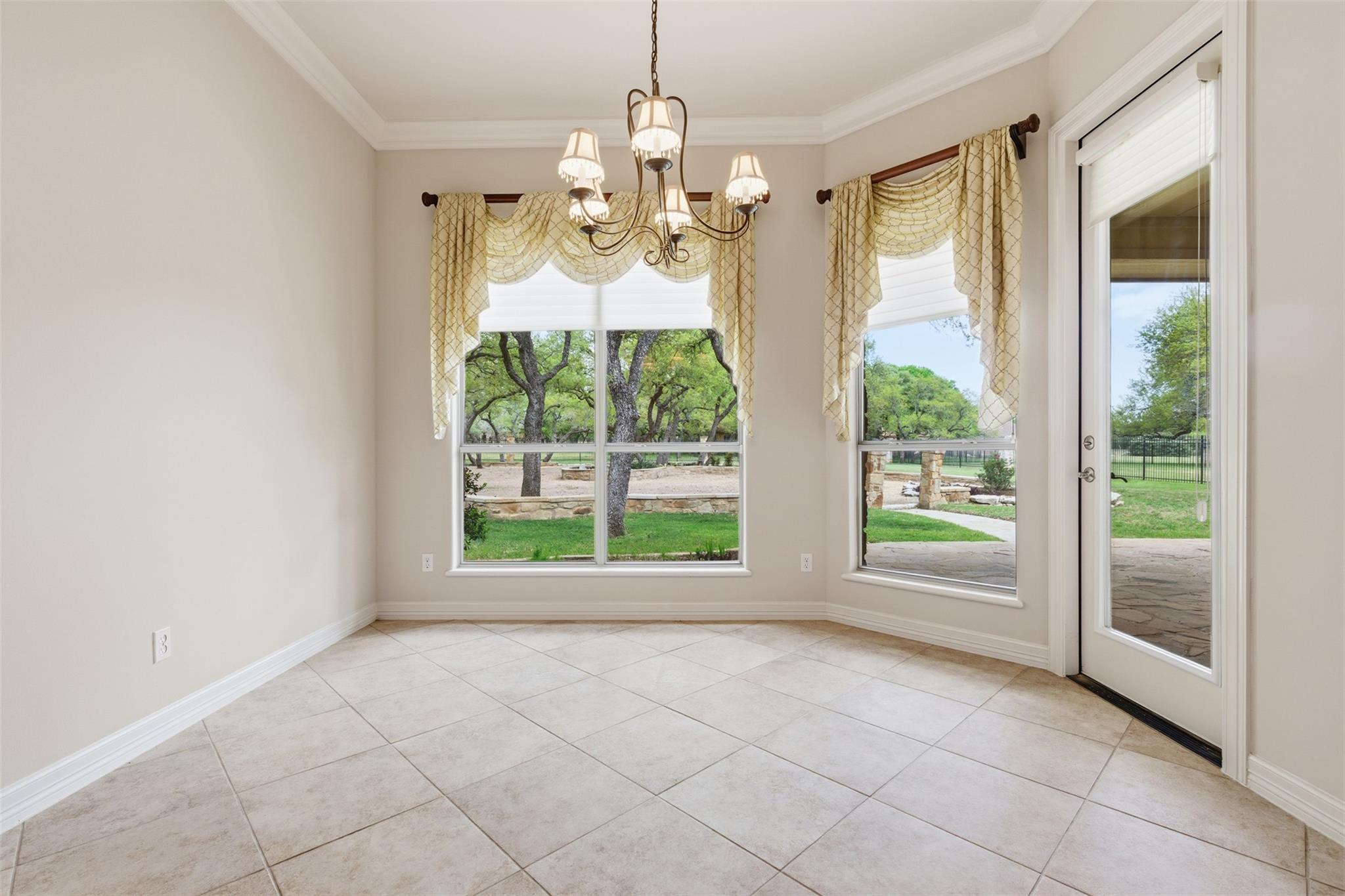 404 Ten Oaks Dr, Georgetown, TX 78633