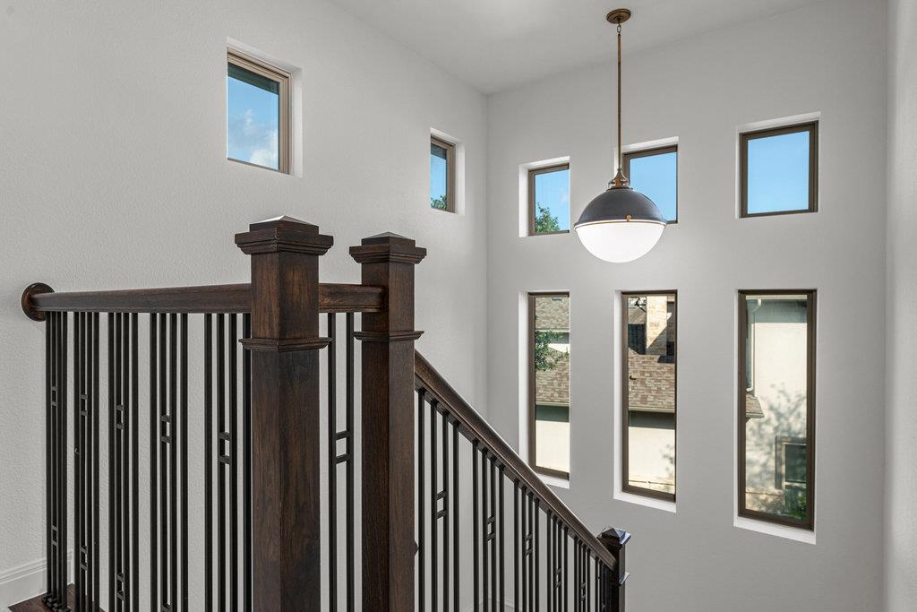 406 Woodside Ter, Austin, TX 78738