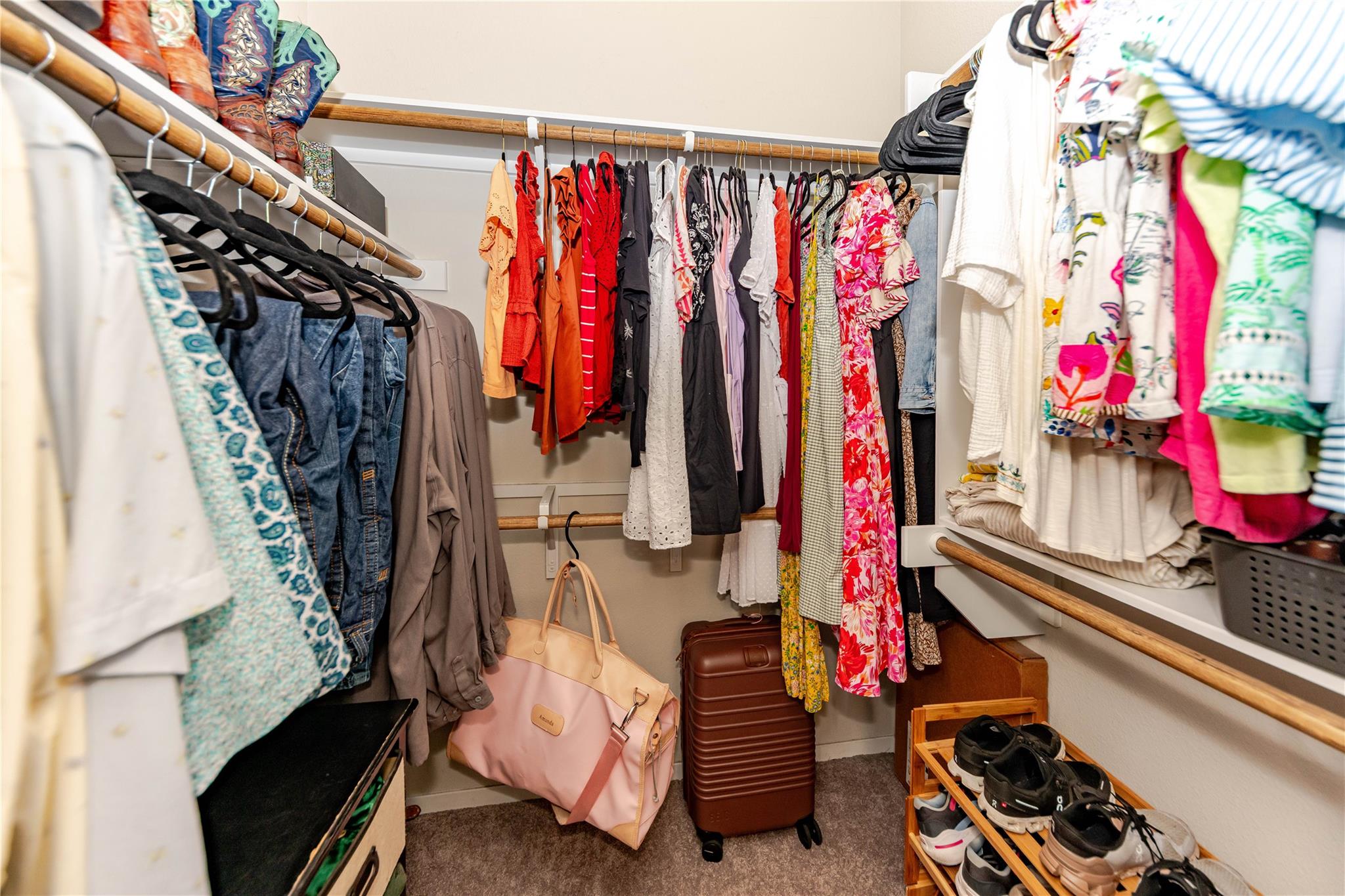 303 Schuyerville Dr, Elgin, TX 78621