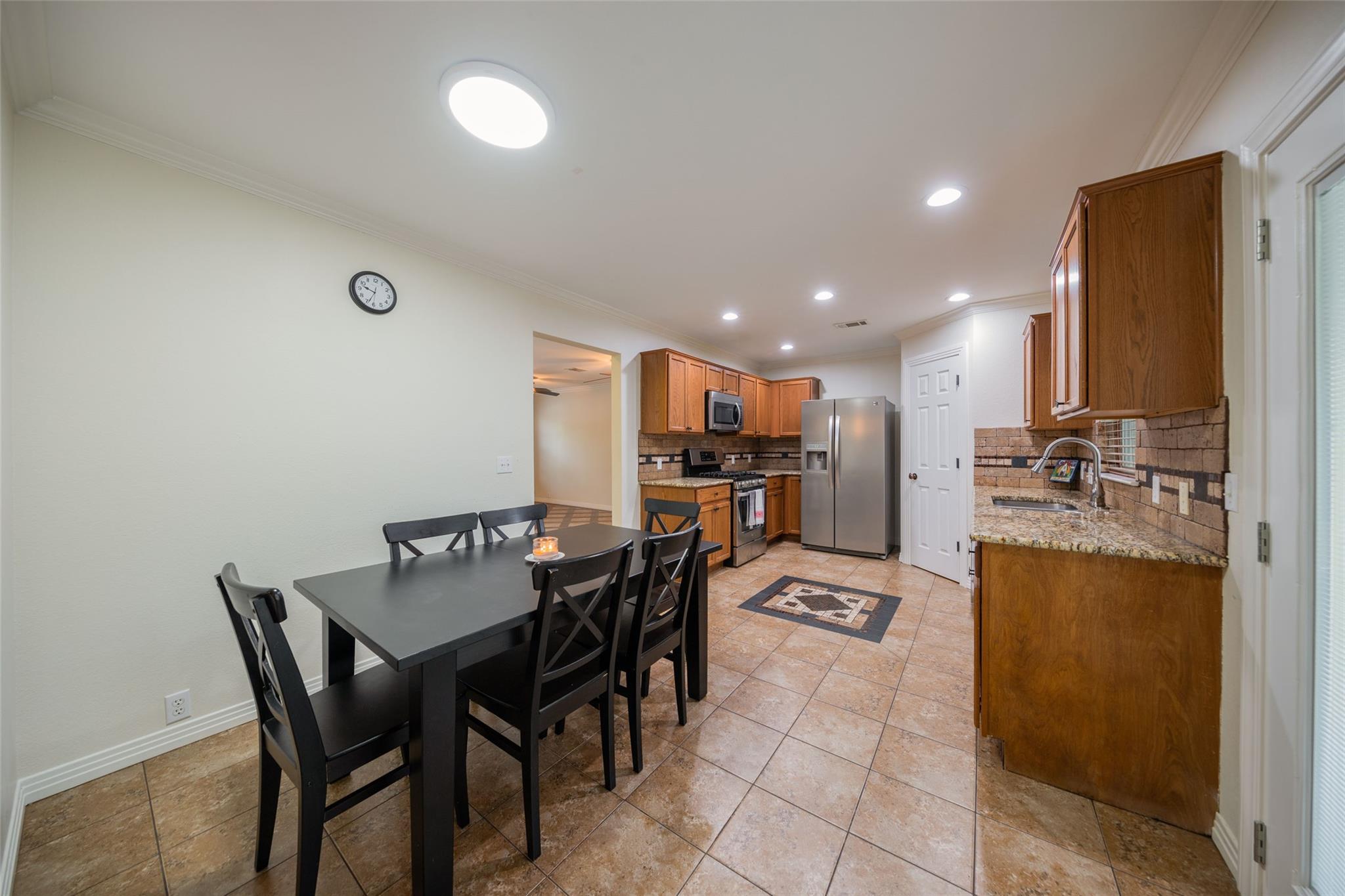 1111 Heritage Park Dr, Cedar Park, TX 78613