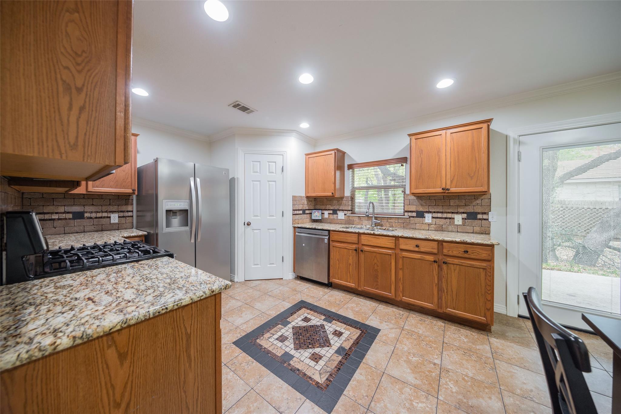 1111 Heritage Park Dr, Cedar Park, TX 78613