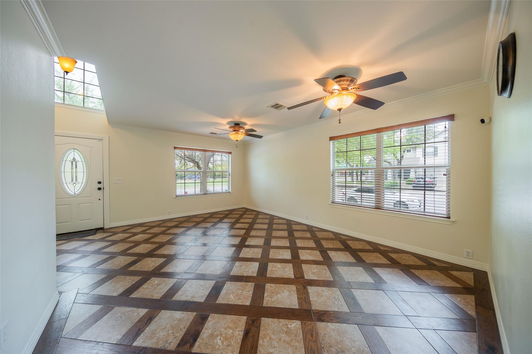 1111 Heritage Park Dr, Cedar Park, TX 78613