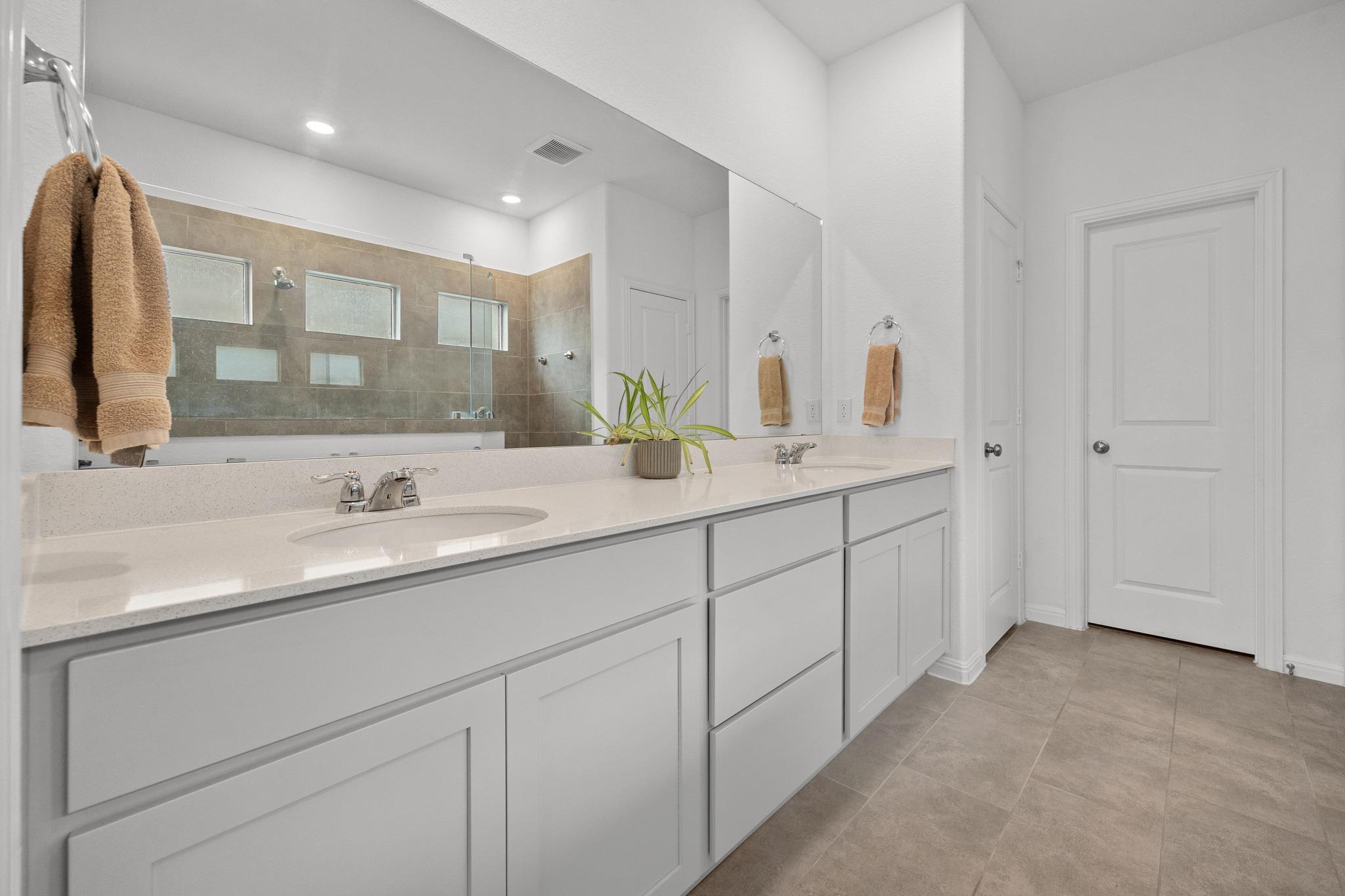 184 Lenera Dr, Liberty Hill, TX 78642