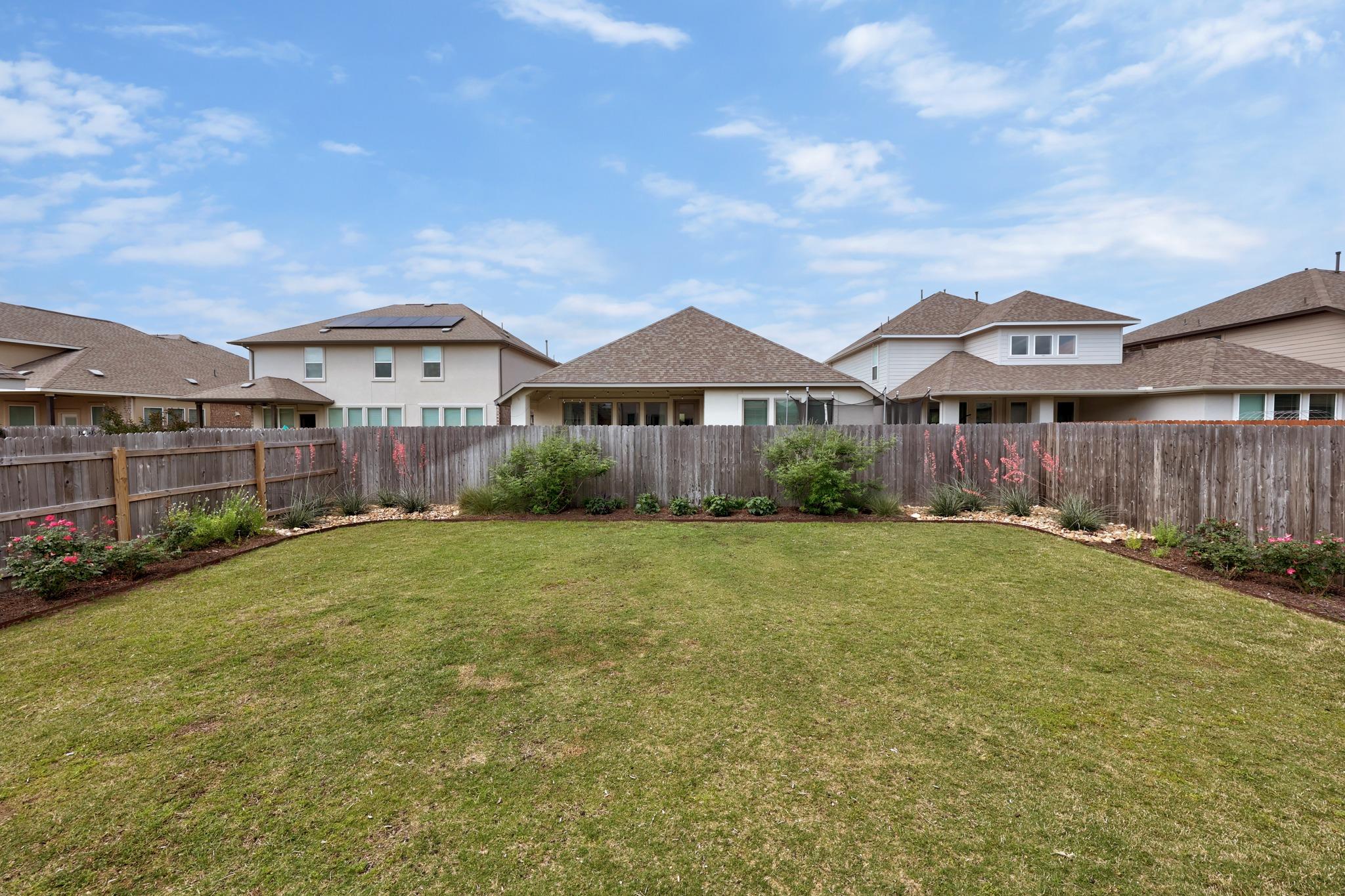 184 Lenera Dr, Liberty Hill, TX 78642
