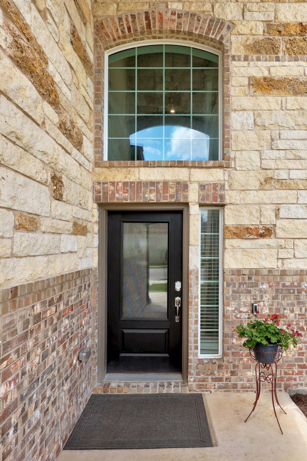 184 Lenera Dr, Liberty Hill, TX 78642