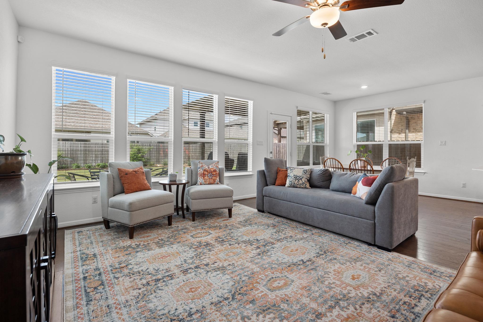 184 Lenera Dr, Liberty Hill, TX 78642