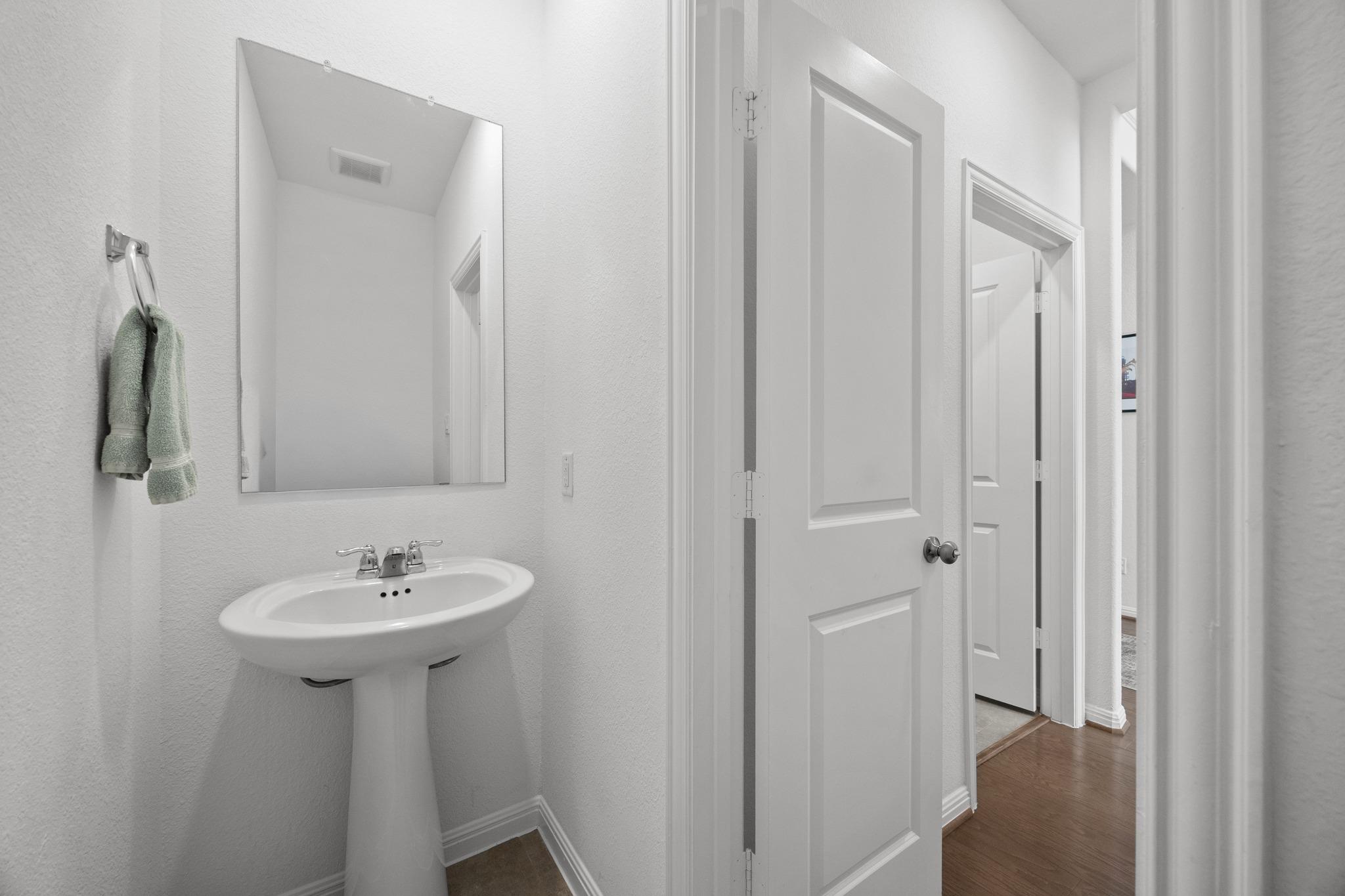 184 Lenera Dr, Liberty Hill, TX 78642