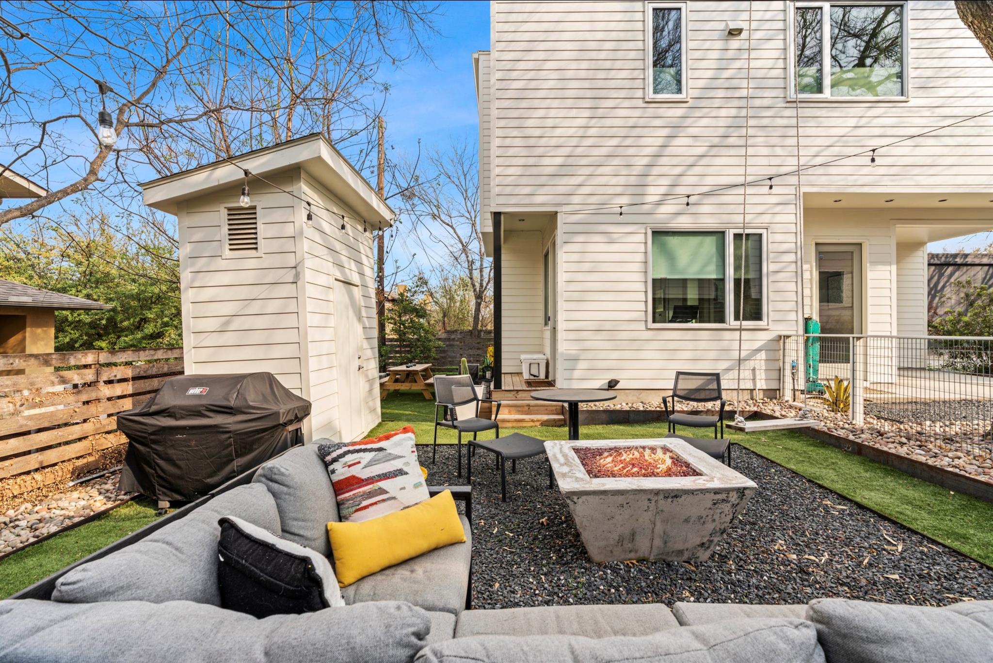 1608 Ravey St # B, Austin, TX 78704