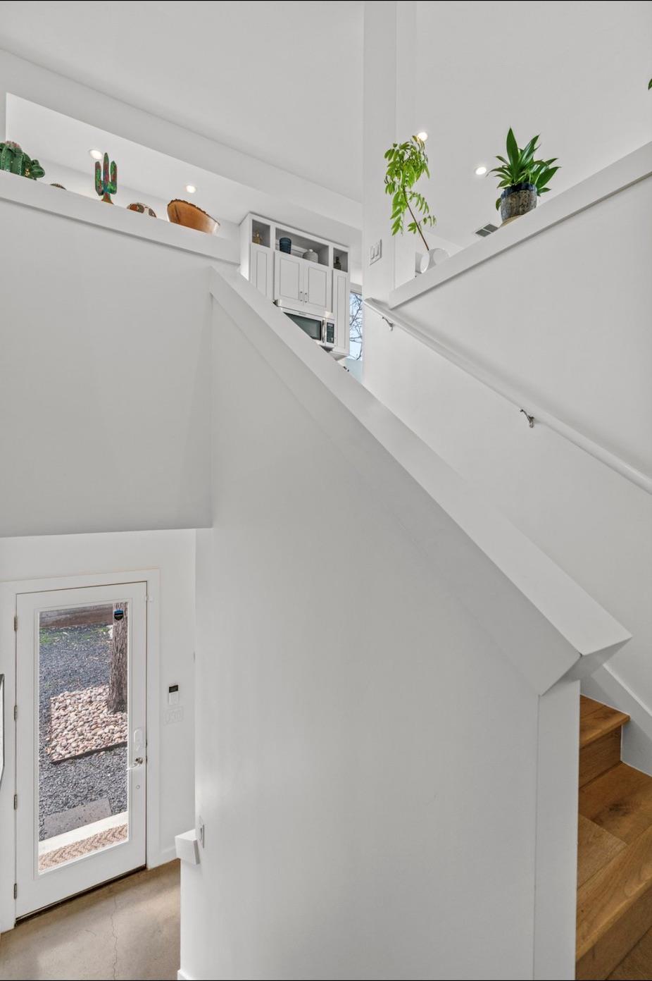 1608 Ravey St # B, Austin, TX 78704