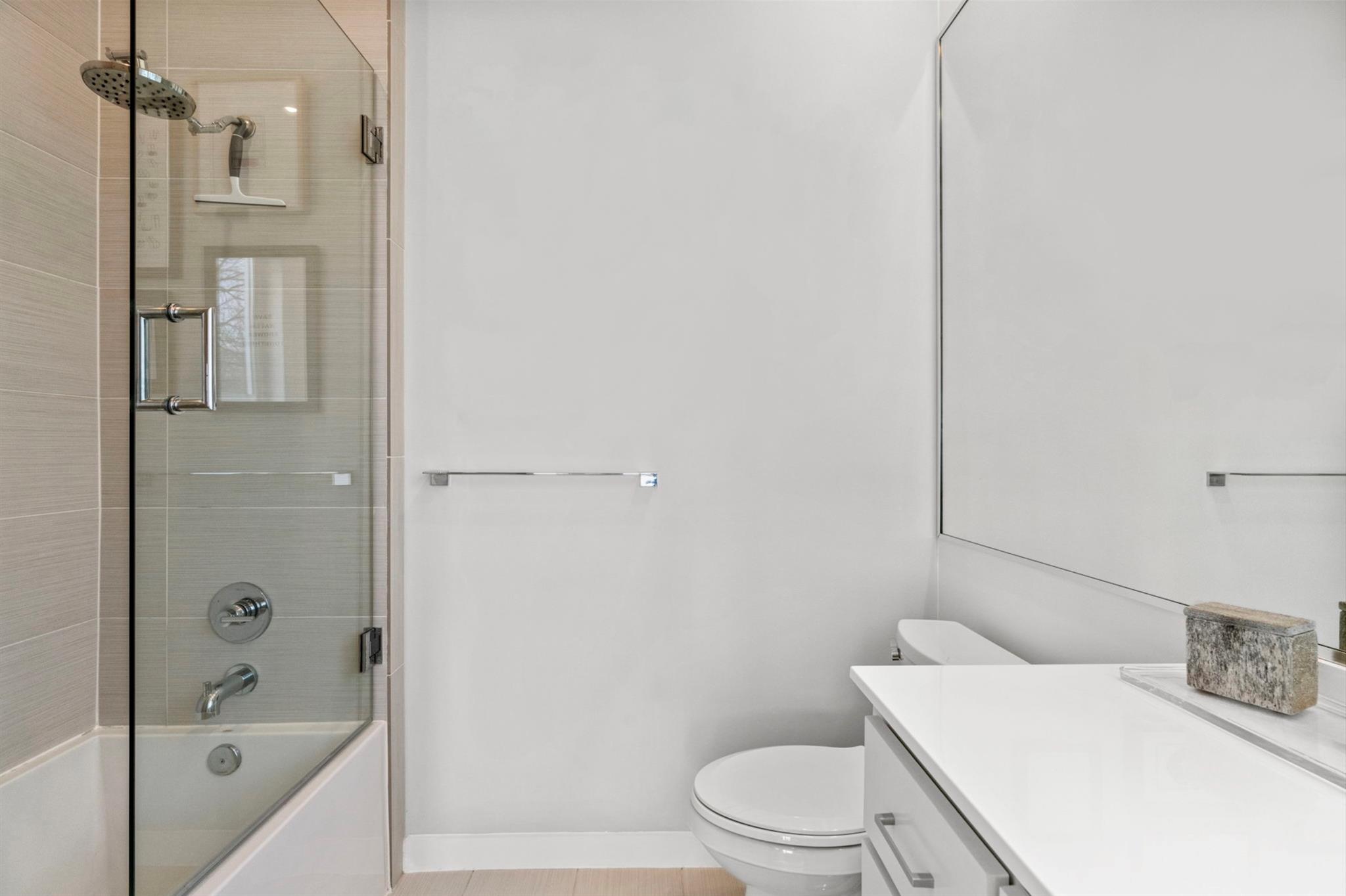 1608 Ravey St # B, Austin, TX 78704