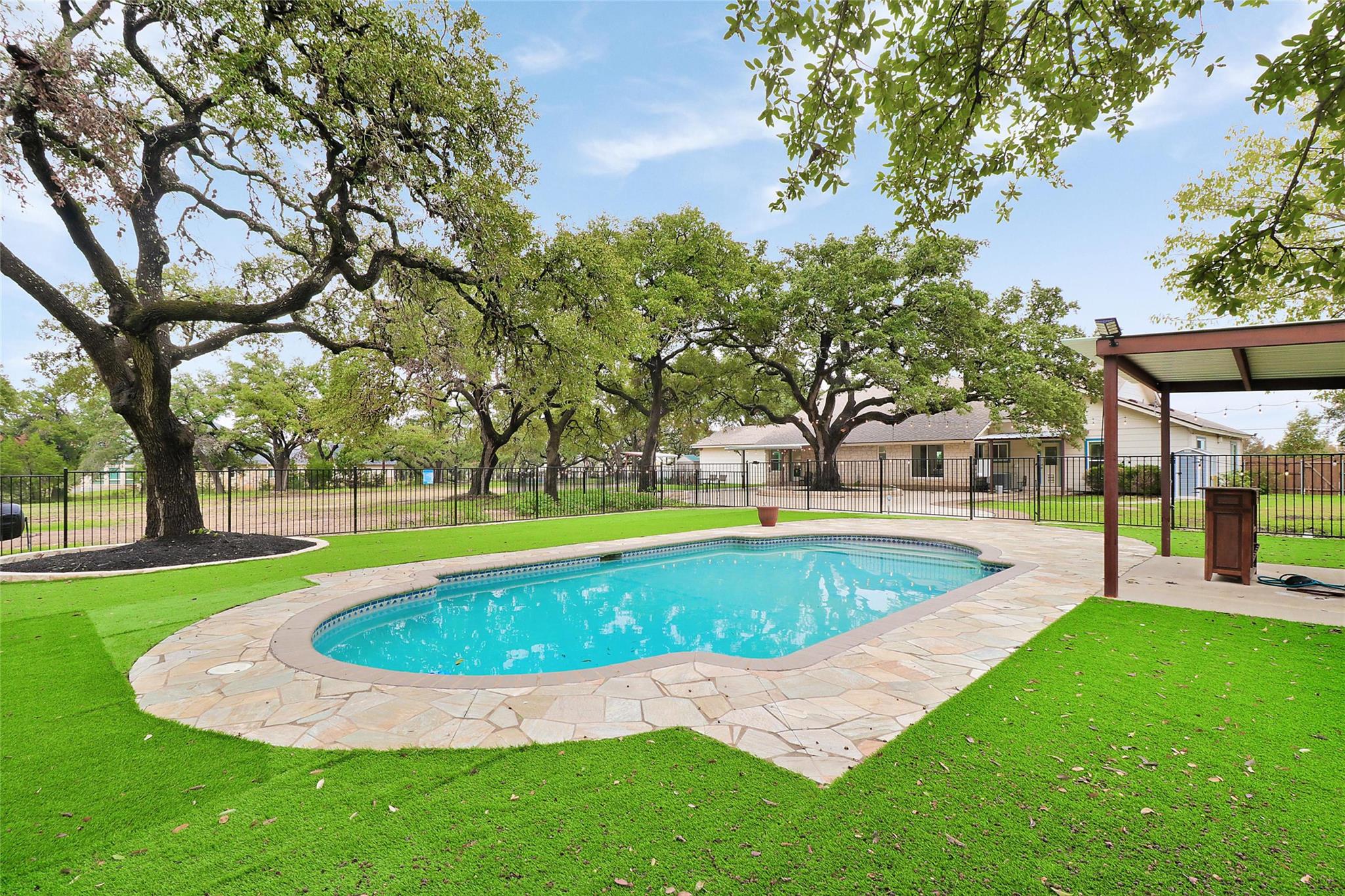 1701 E New Hope Dr, Cedar Park, TX 78641