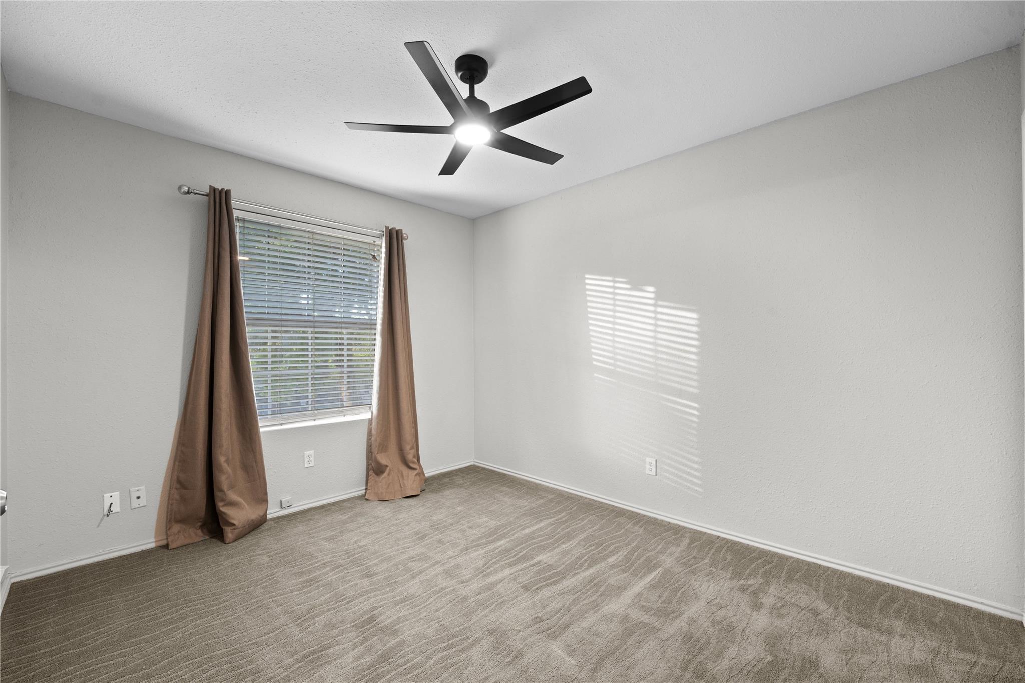 11021 Whiskey River Dr, Austin, TX 78748