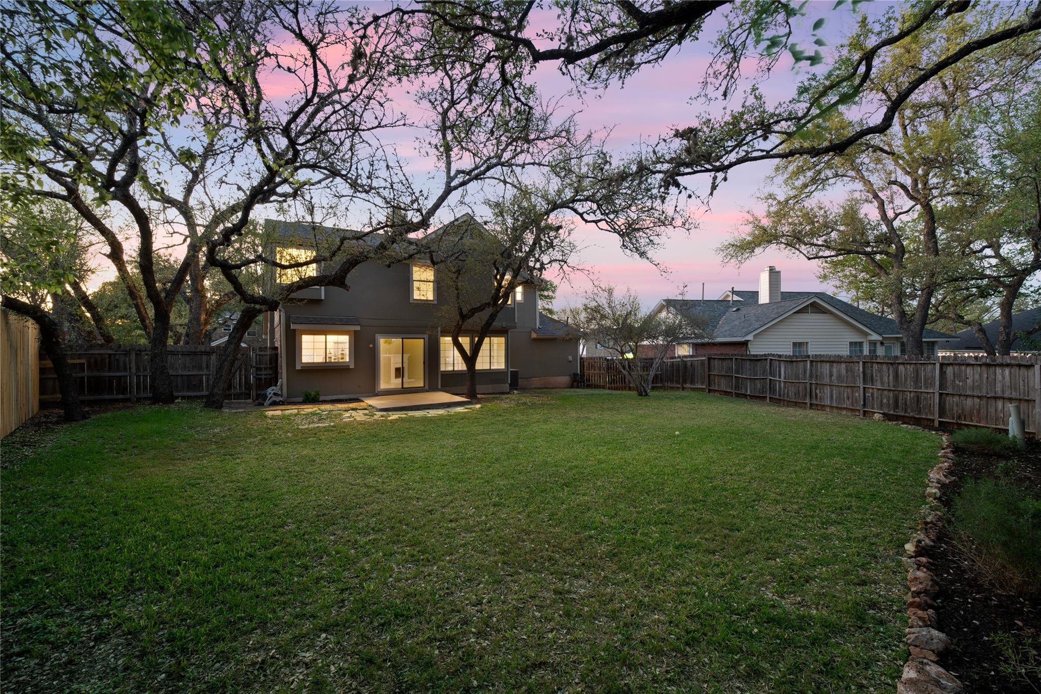11021 Whiskey River Dr, Austin, TX 78748
