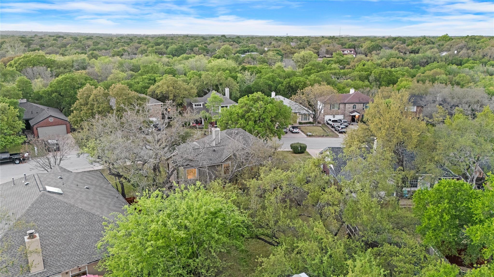 11021 Whiskey River Dr, Austin, TX 78748