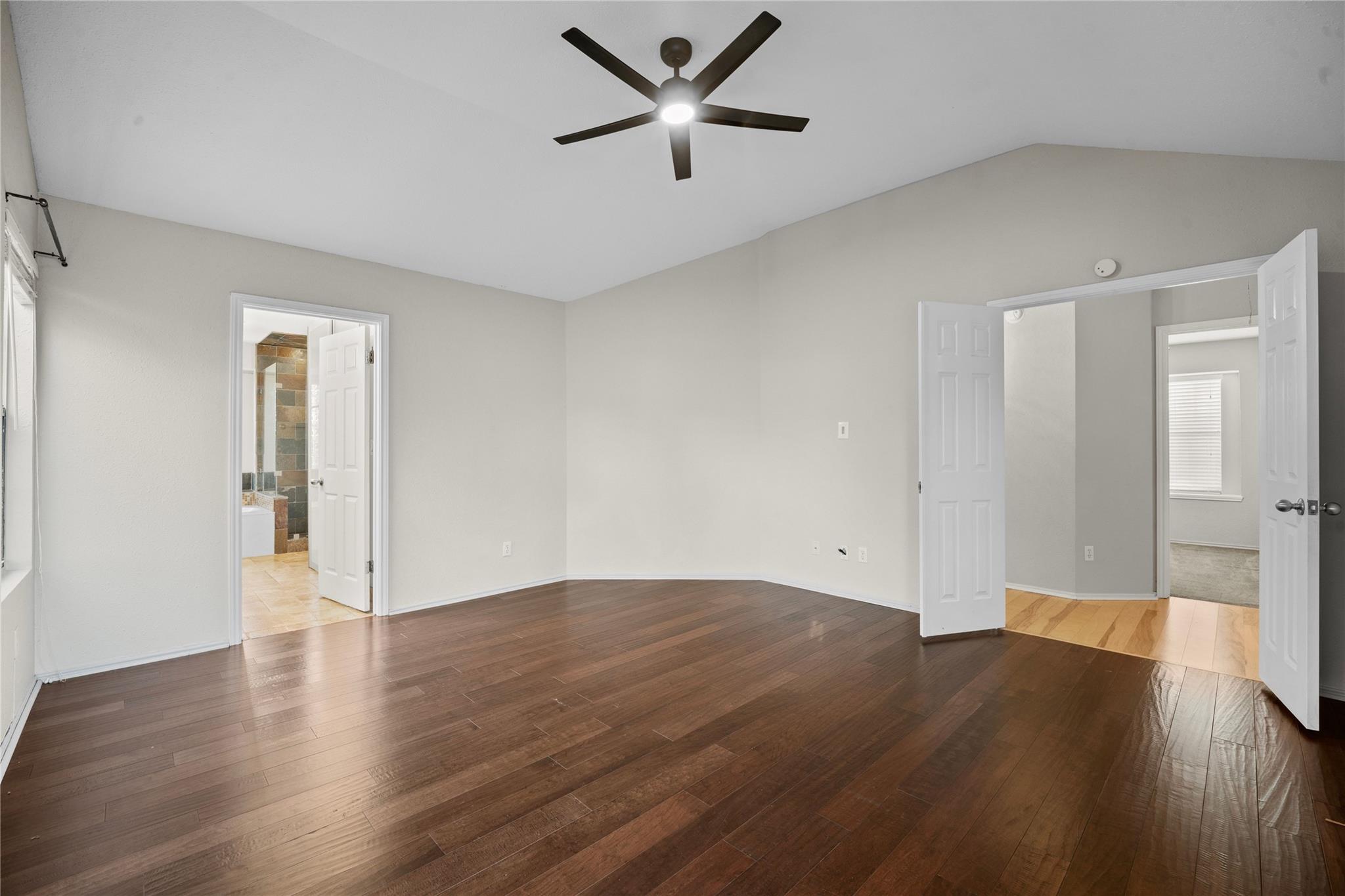 11021 Whiskey River Dr, Austin, TX 78748