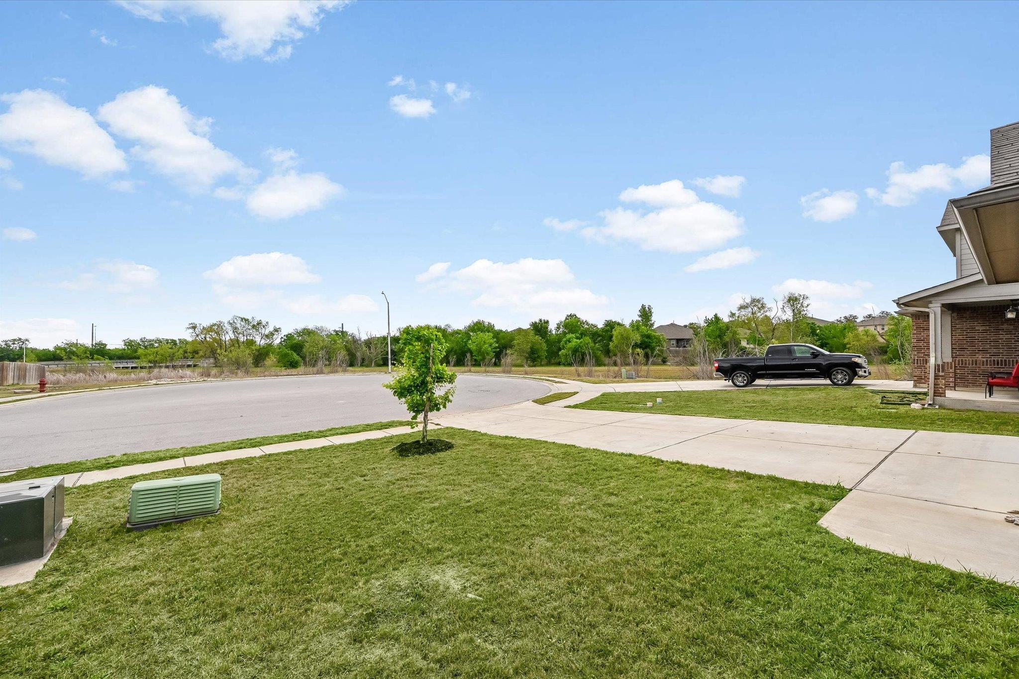 115 Cibolo Creek Dr, Kyle, TX 78640