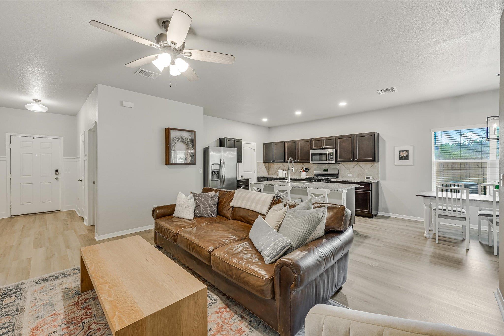 115 Cibolo Creek Dr, Kyle, TX 78640