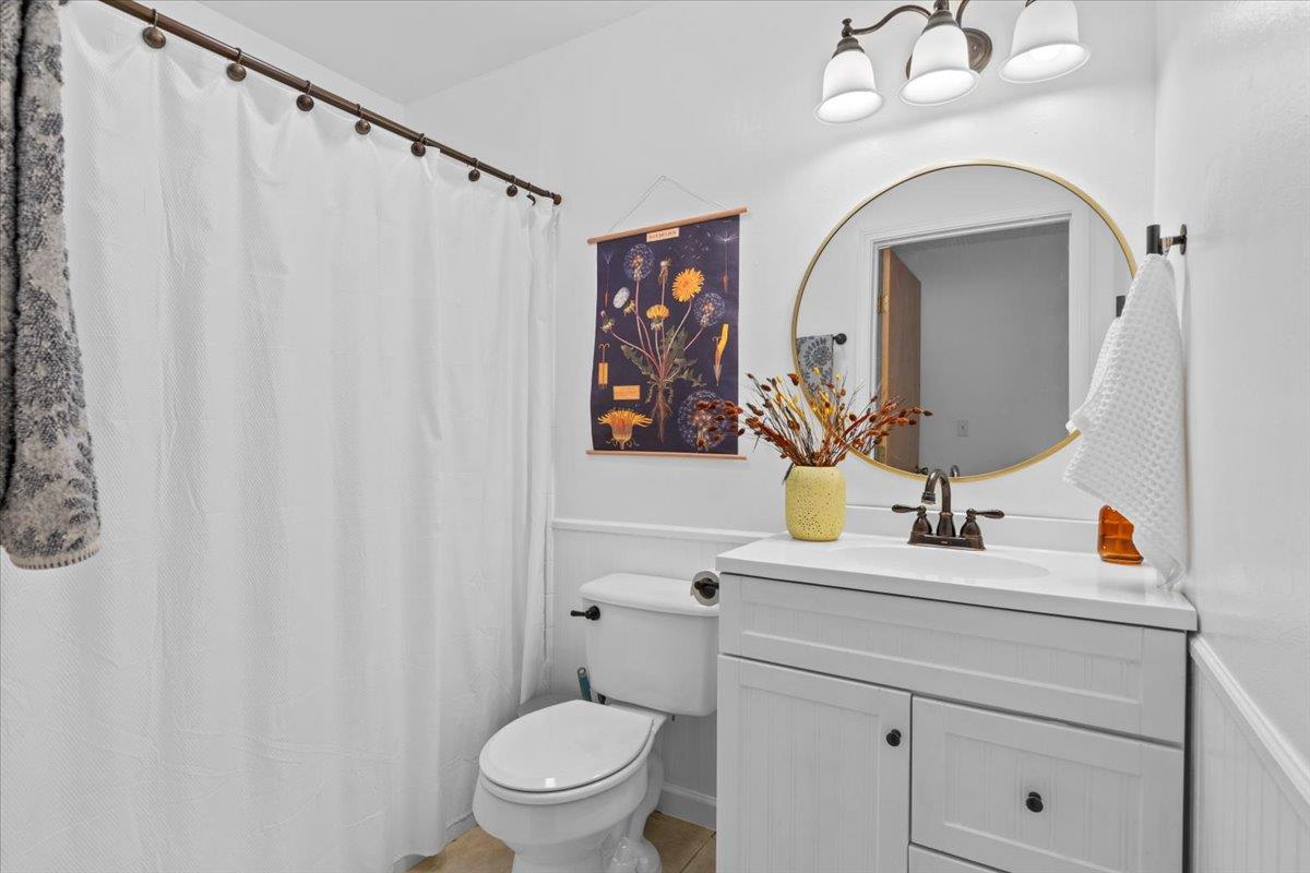 120 Lake Point Way, Bastrop, TX 78602