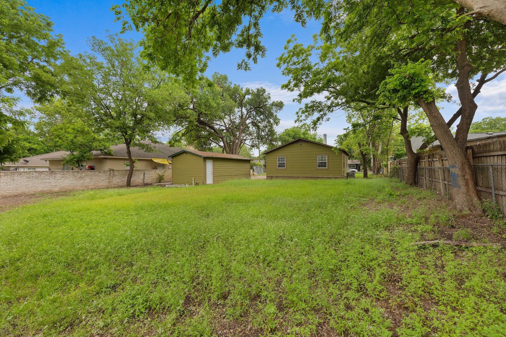 404 Middle Ln, Austin, TX 78753