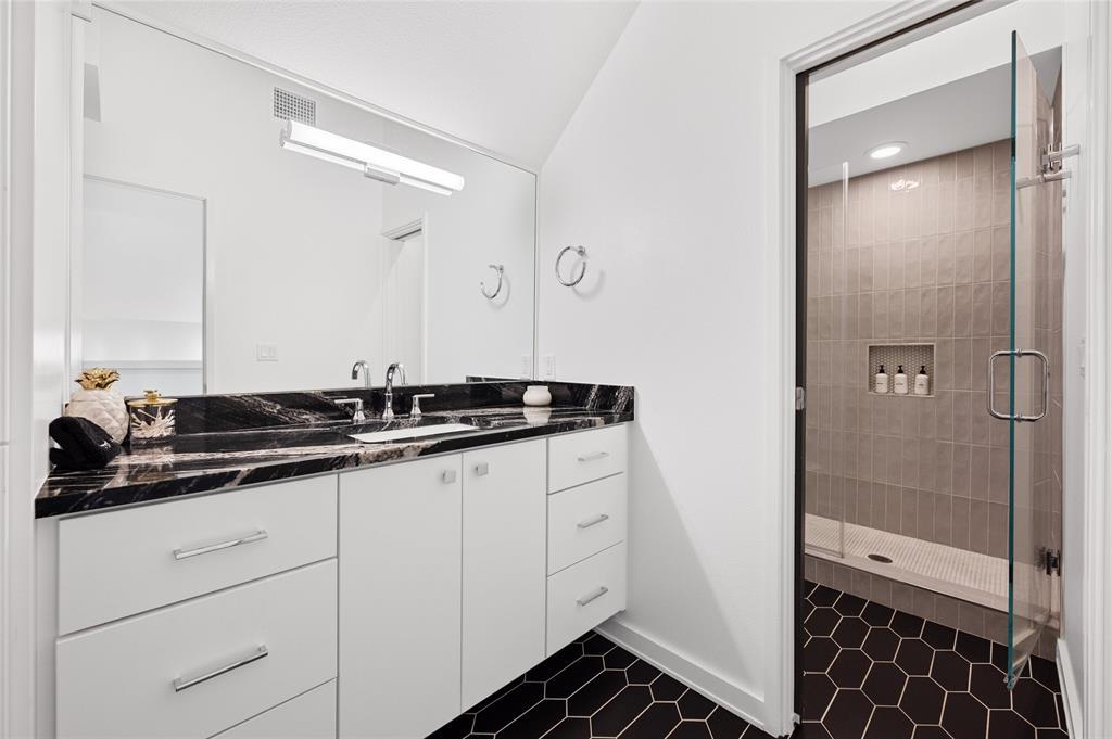 1704 E 32nd St # B, Austin, TX 78722