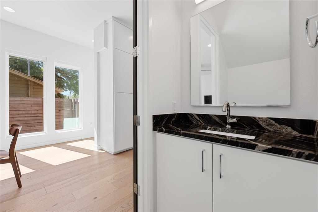 1704 E 32nd St # B, Austin, TX 78722