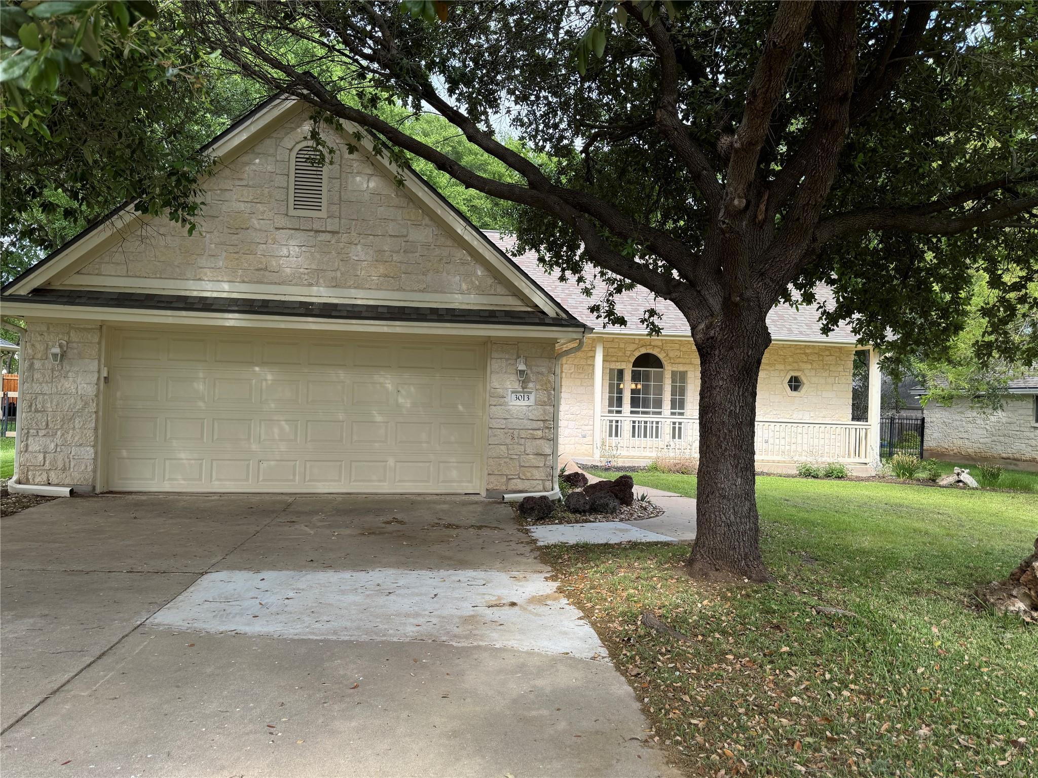 3013 Parker Dr, Georgetown, TX 78628