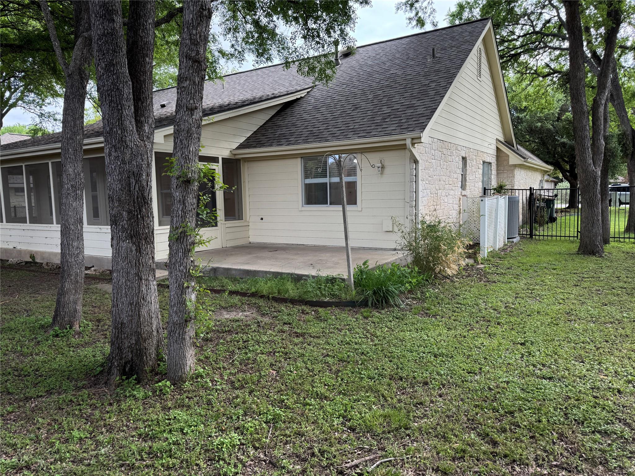 3013 Parker Dr, Georgetown, TX 78628