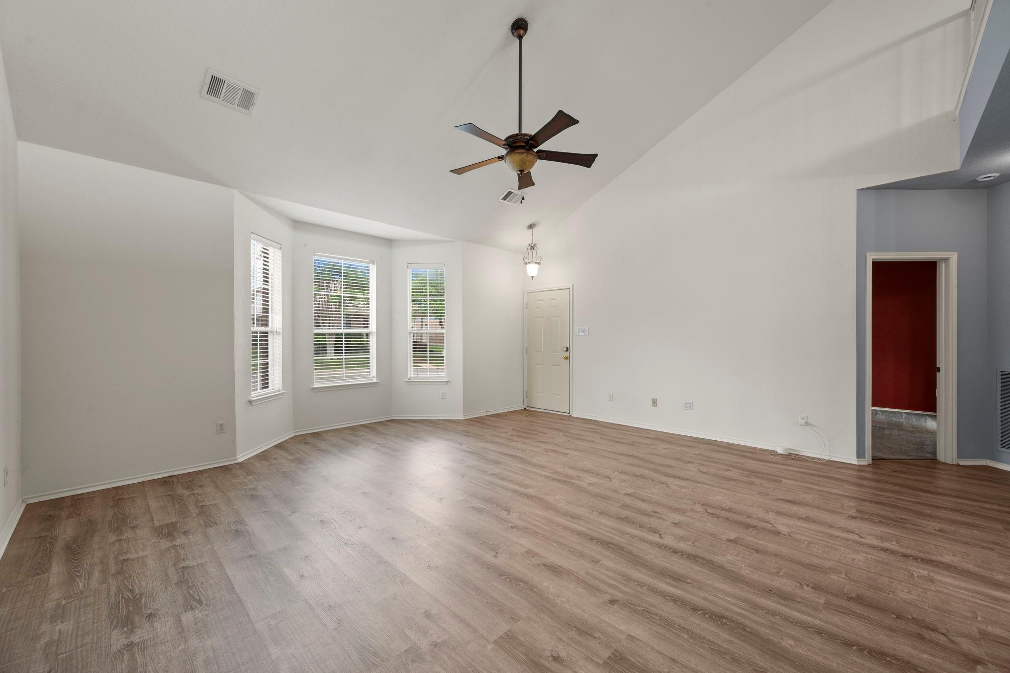 606 Boca Chica Dr, Cedar Park, TX 78613