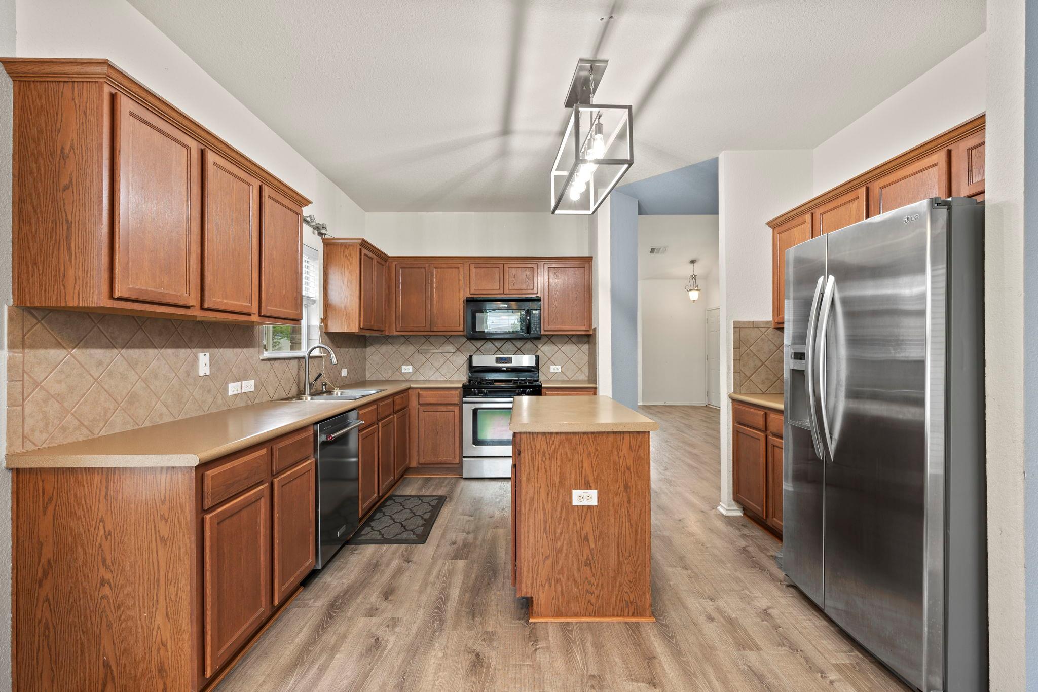 606 Boca Chica Dr, Cedar Park, TX 78613