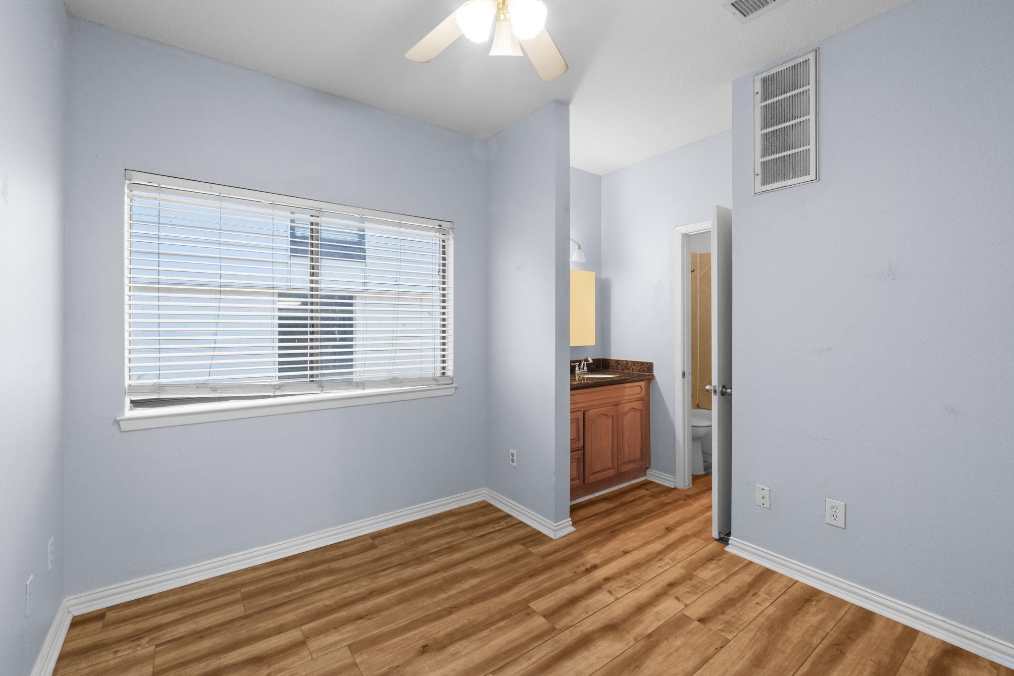 2714 Nueces St # 206, Austin, TX 78705