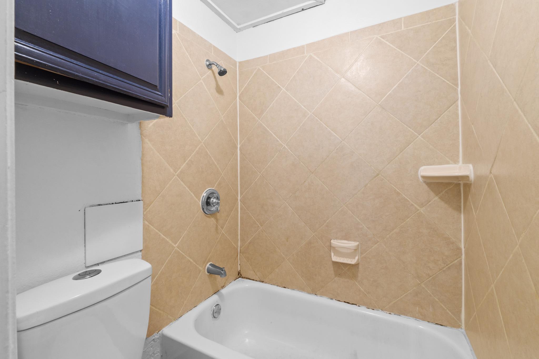 2714 Nueces St # 206, Austin, TX 78705