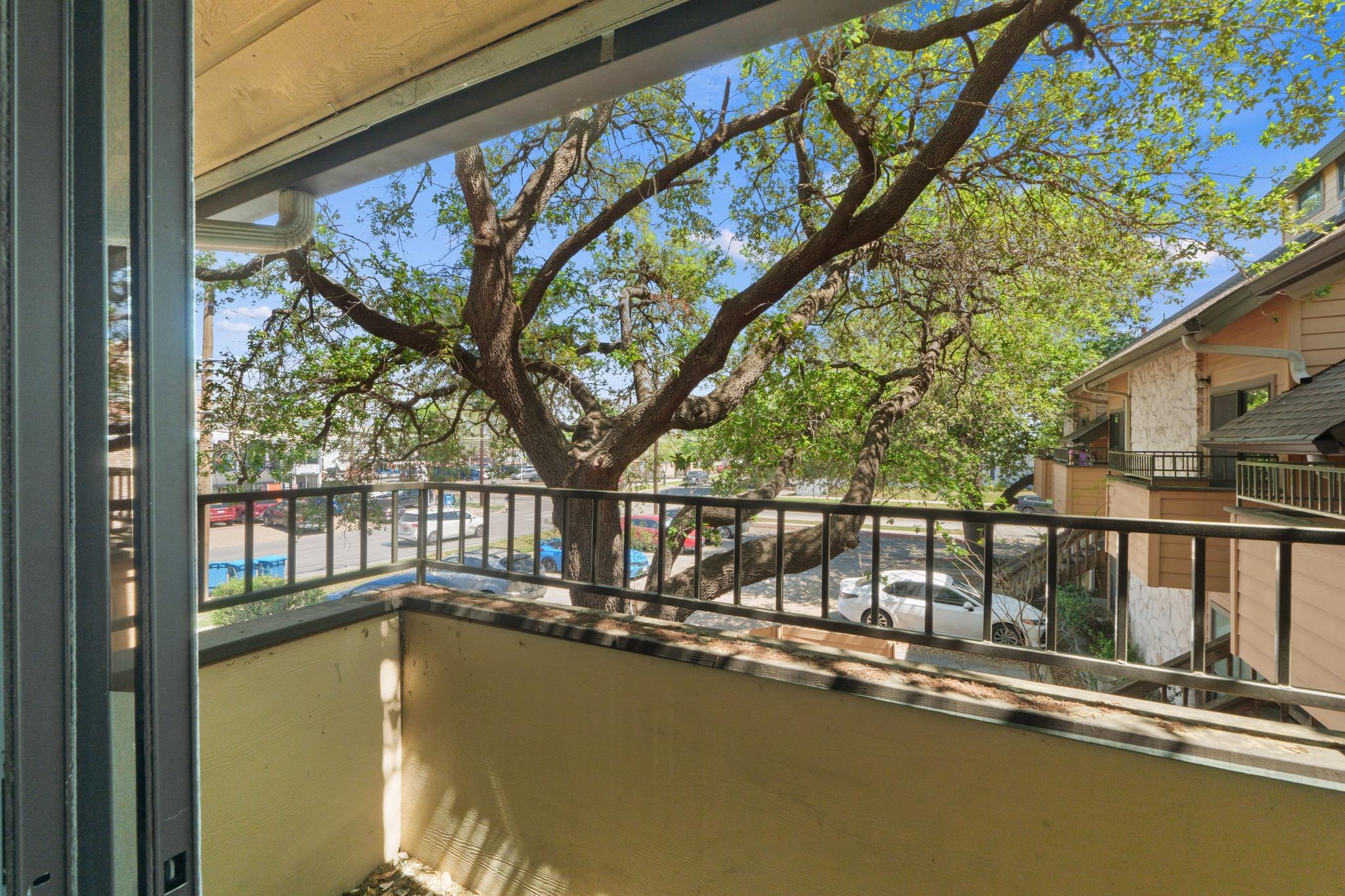 2714 Nueces St # 206, Austin, TX 78705