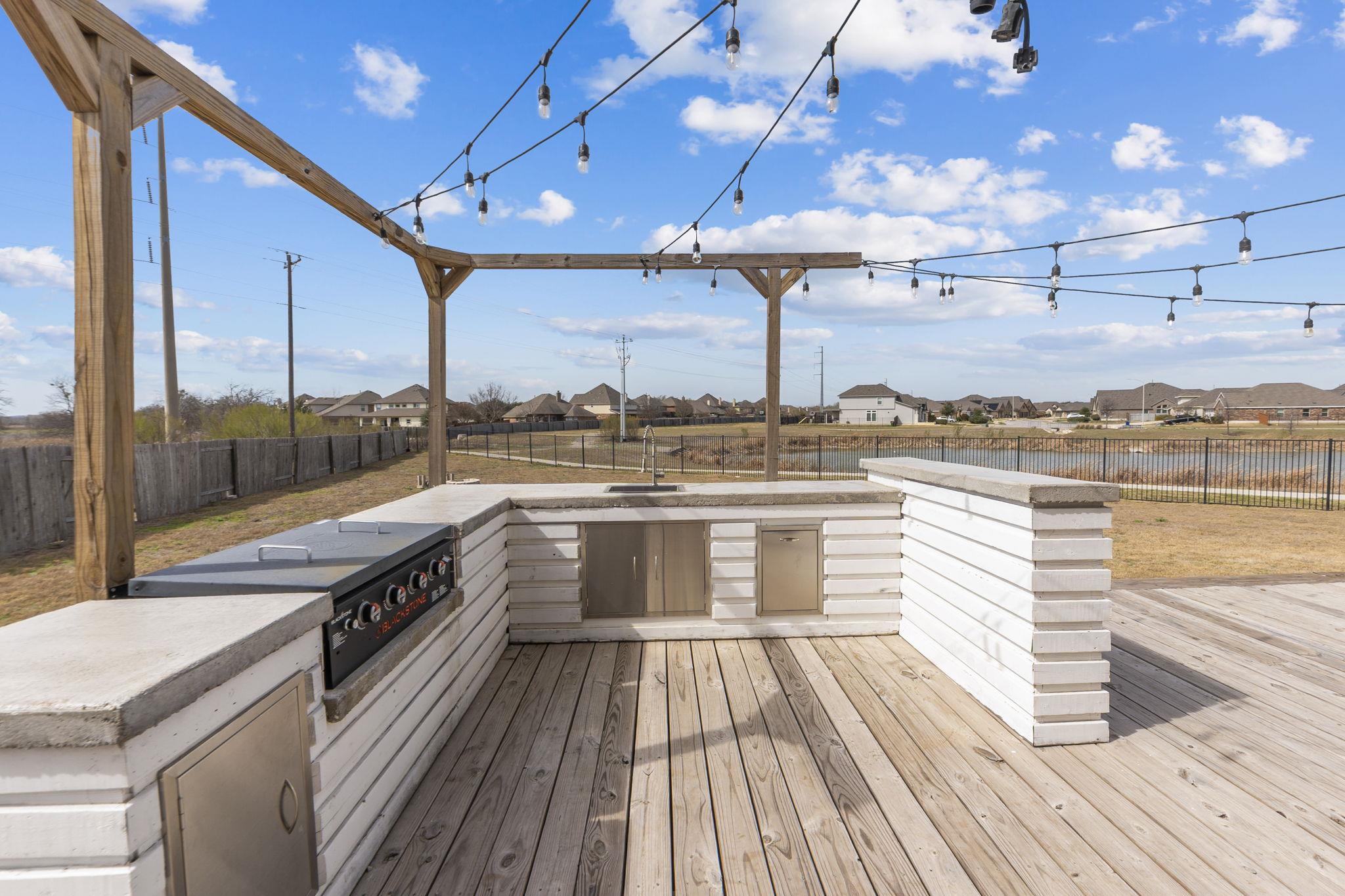 13500 Rosebud Isle Dr, Austin, TX 78653