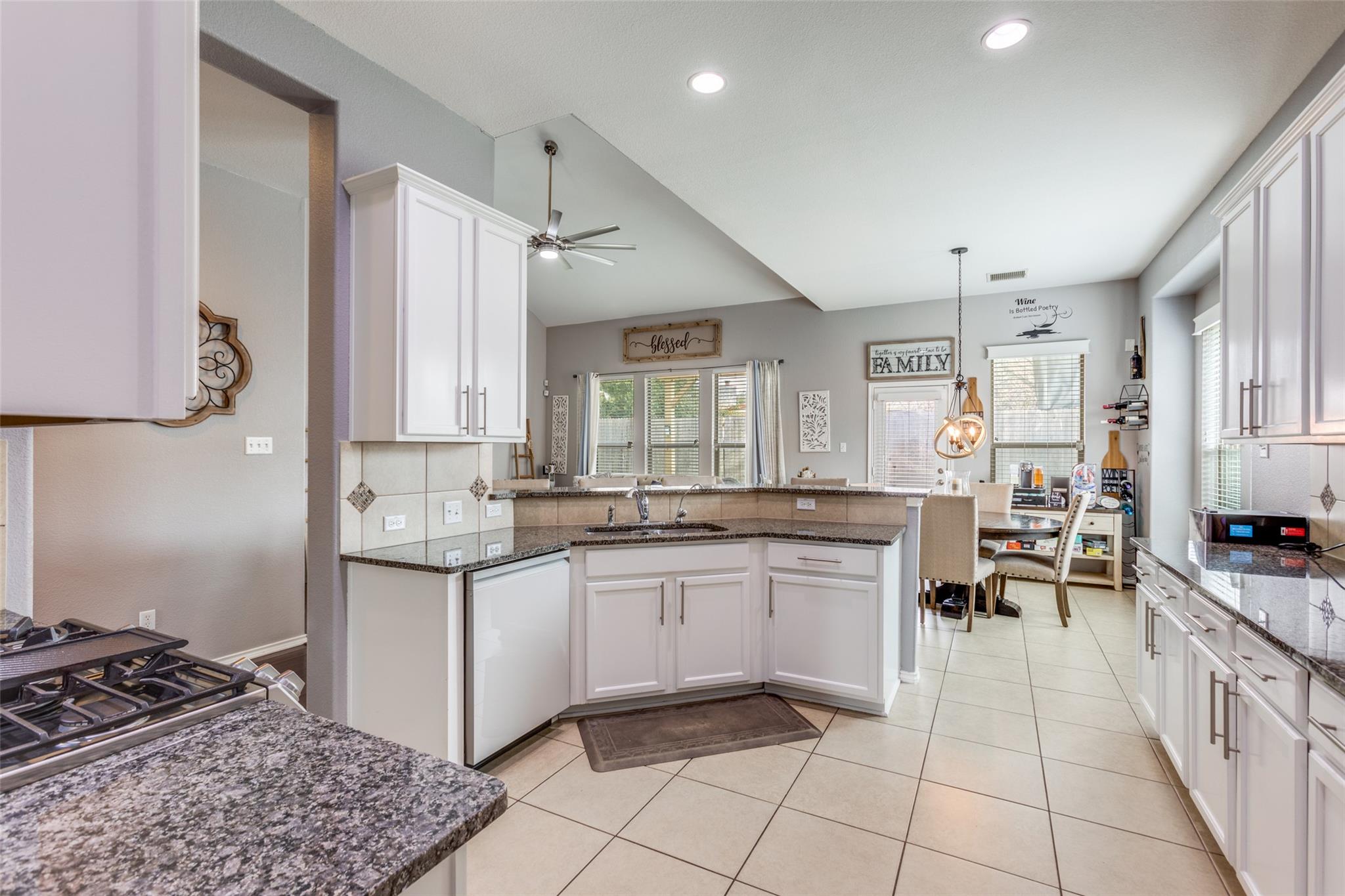 1814 Paseo Verde Dr, Leander, TX 78641