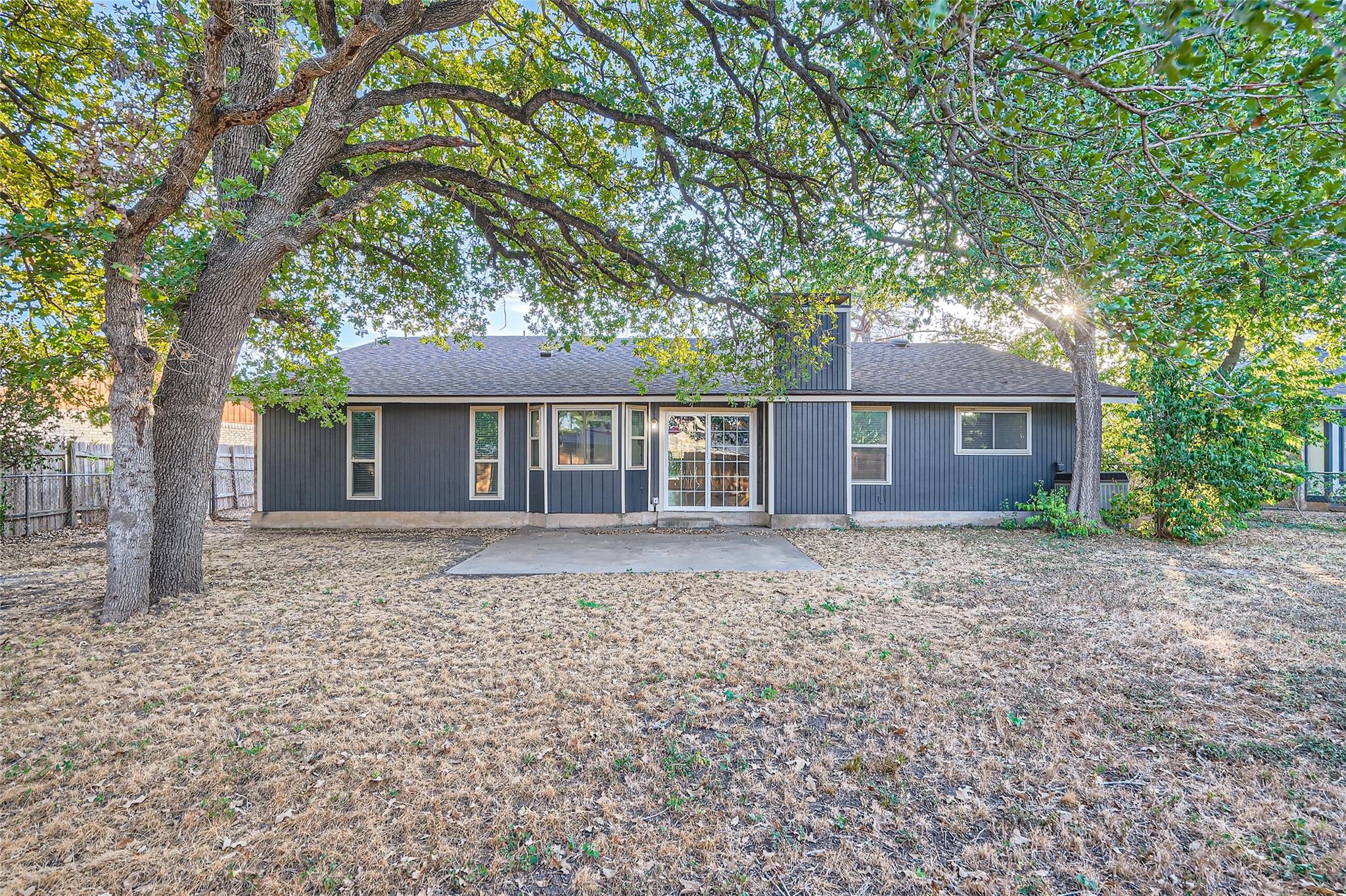 3305 Broken Spoke Trl, Georgetown, TX 78628