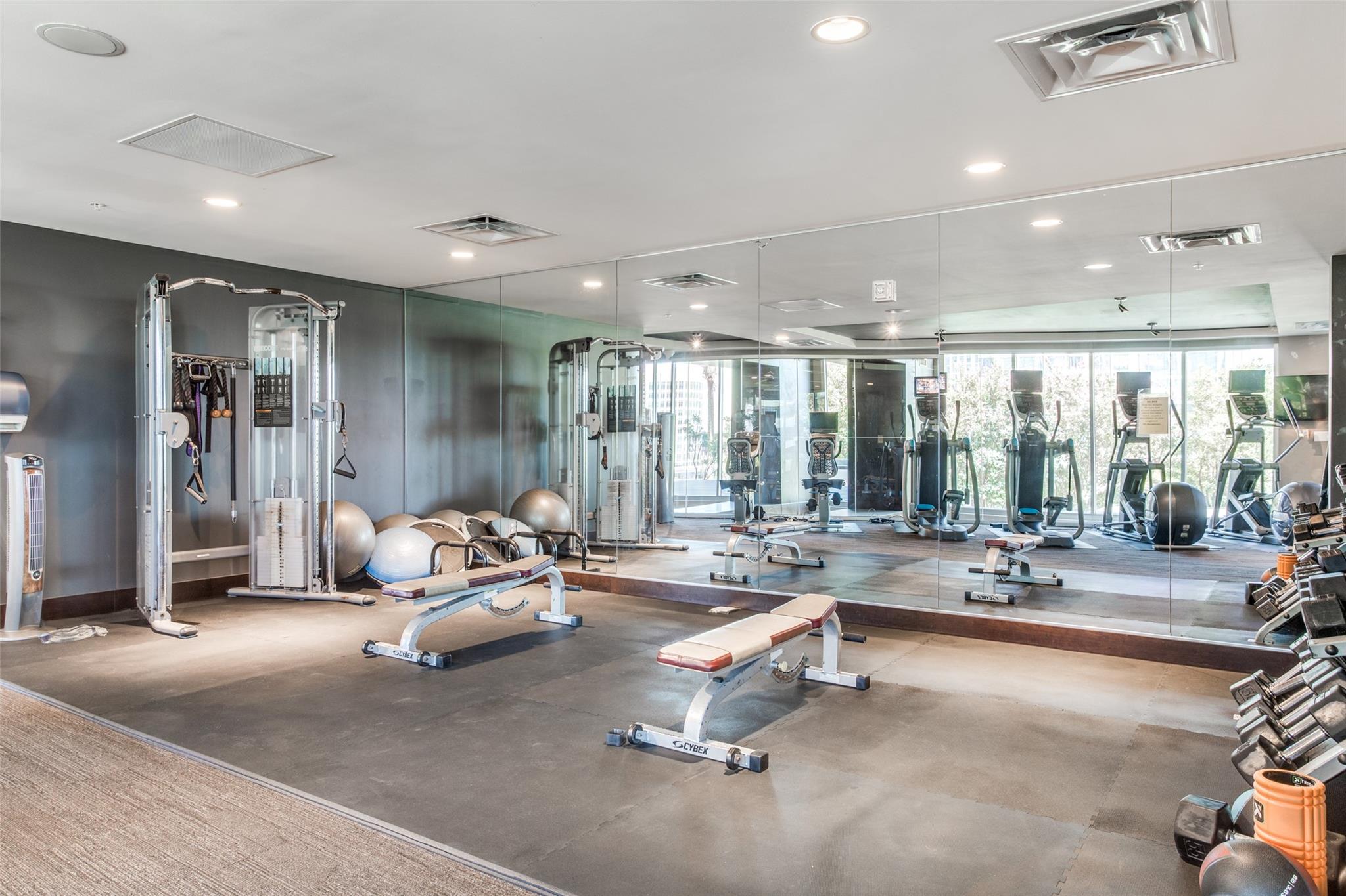 360 Nueces St # 2501, Austin, TX 78701