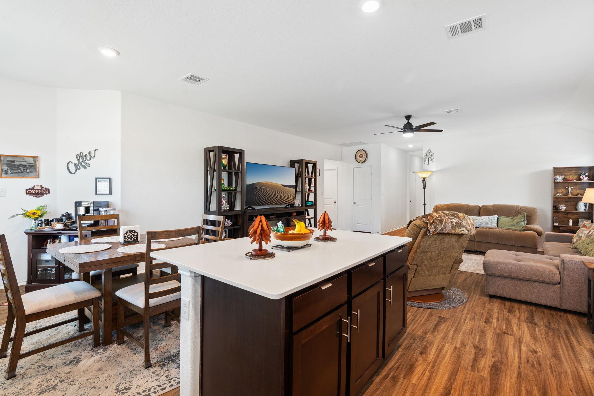 142 Esparza Dr, Bastrop, TX 78602