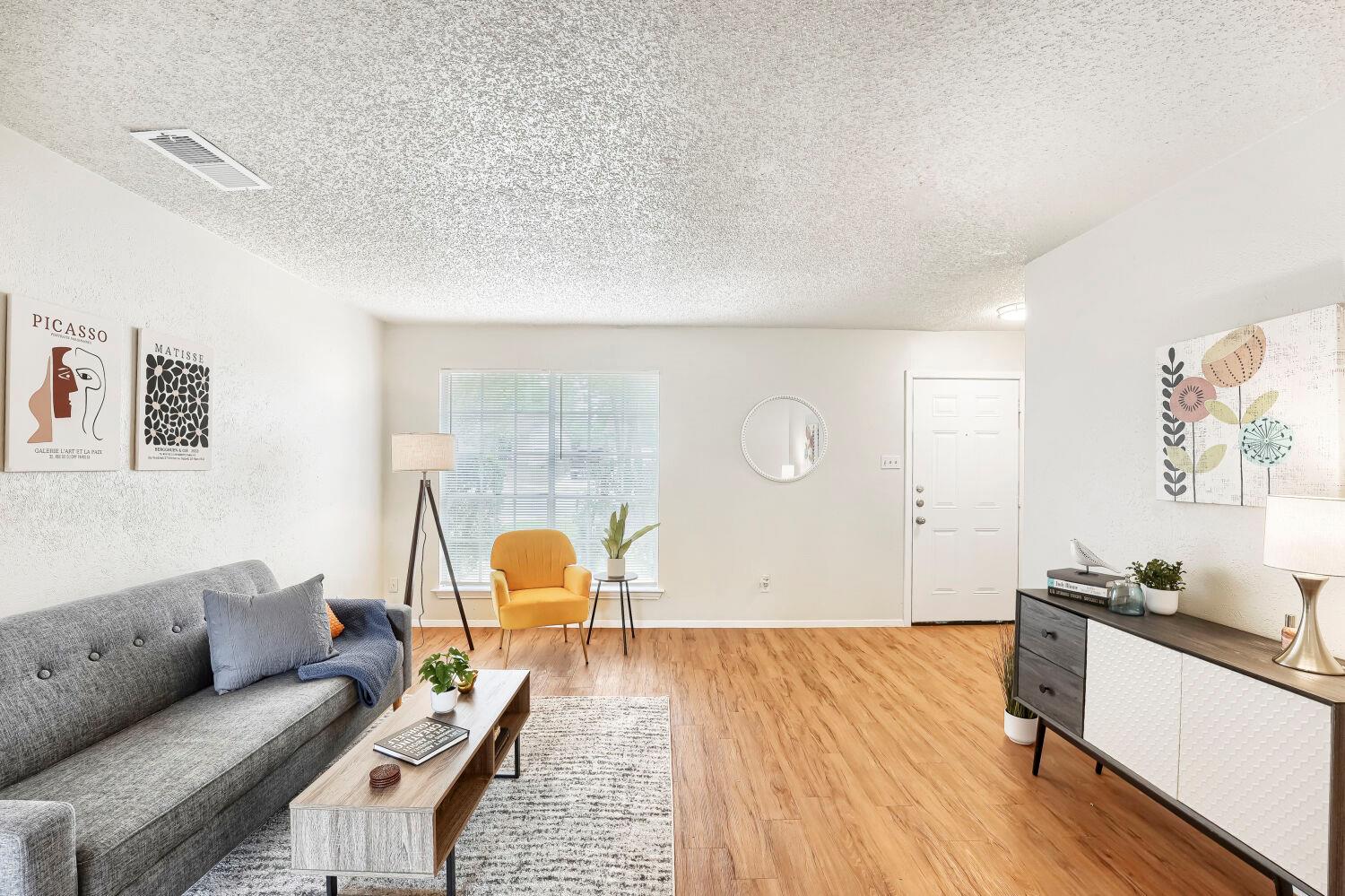 2301 Dove Springs Dr, Austin, TX 78744