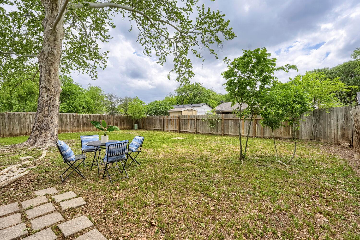 2301 Dove Springs Dr, Austin, TX 78744