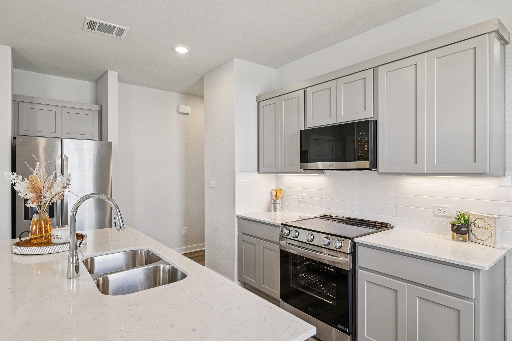 113 Cutleaf Cv, San Marcos, TX 78666